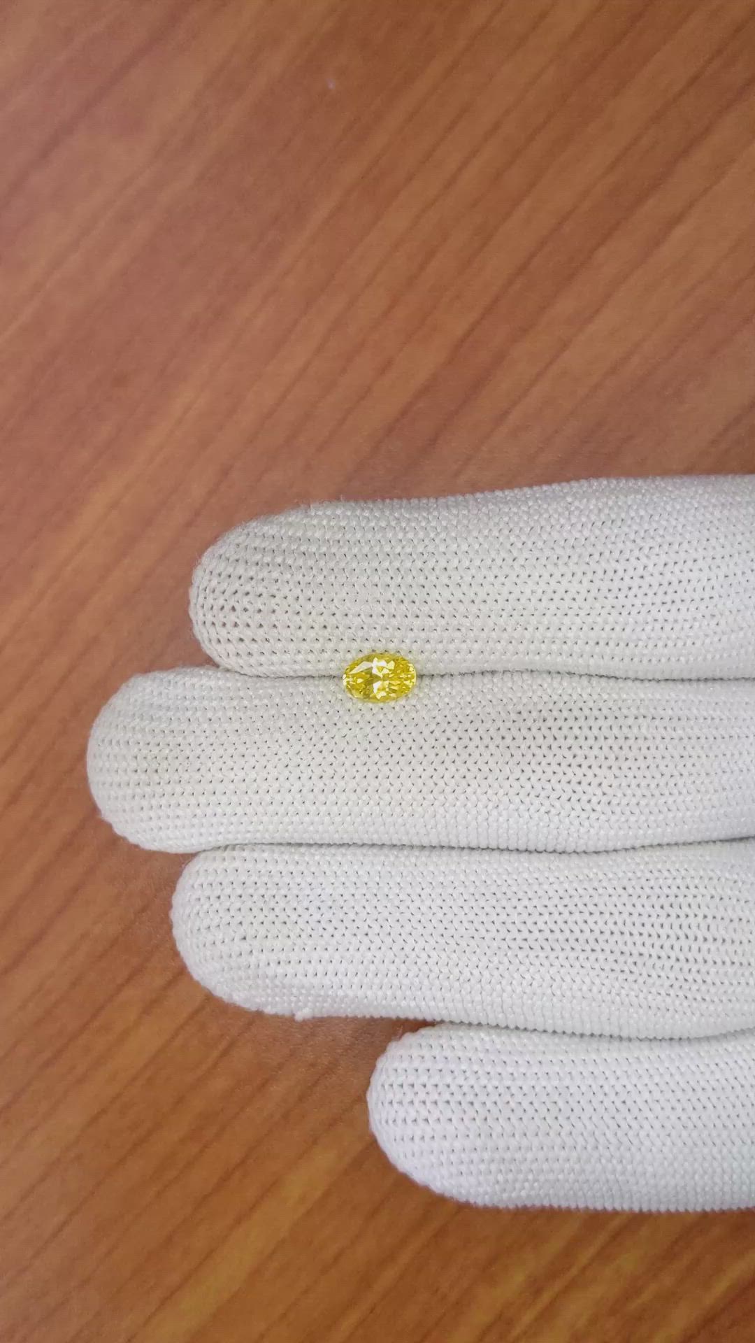 0.70 Ct. Yellow Sapphire from Ceylon (Sri Lanka) Size Video