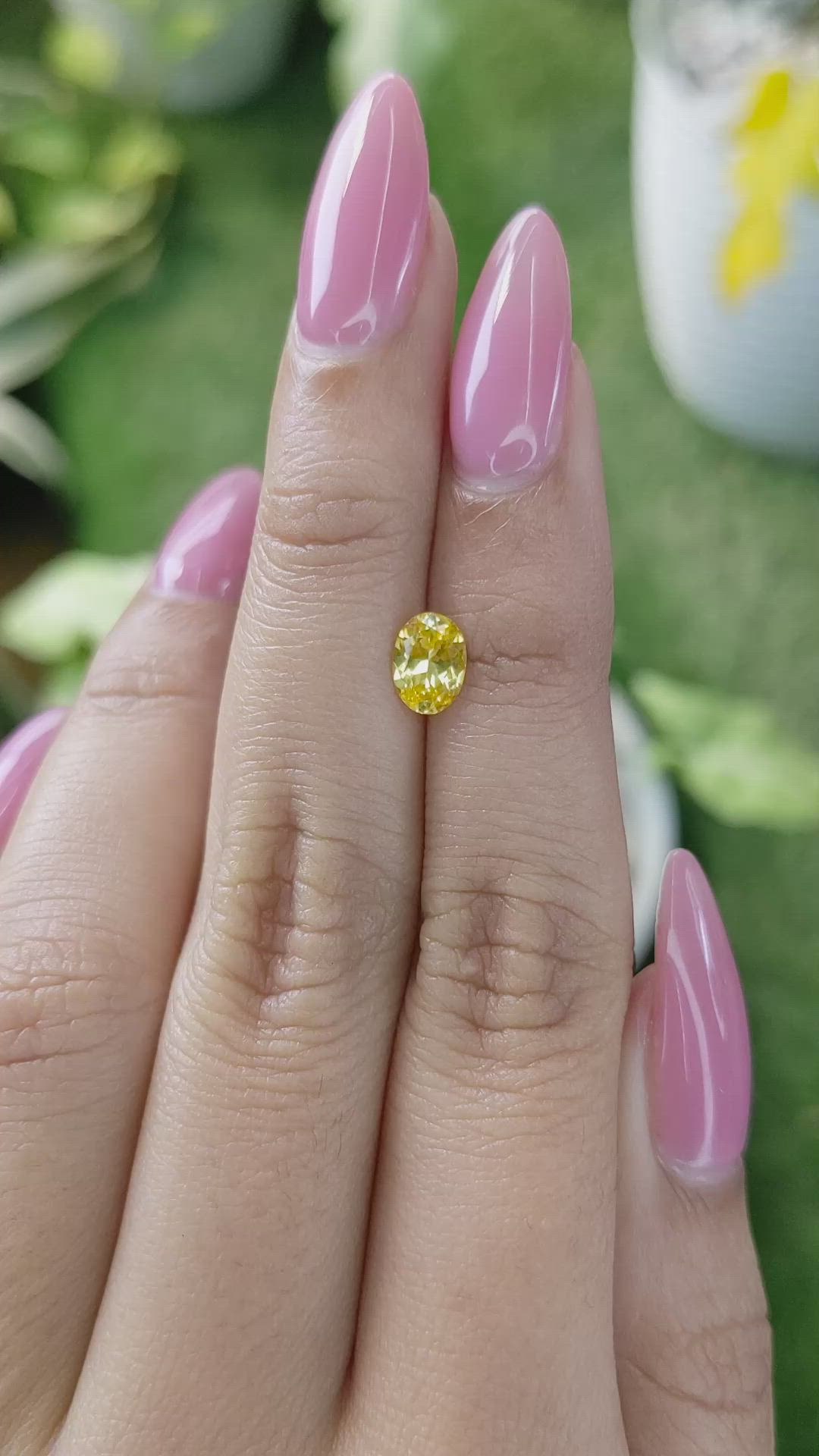 0.84 Ct. Orangish Yellow Sapphire from Ceylon (Sri Lanka) Size Video