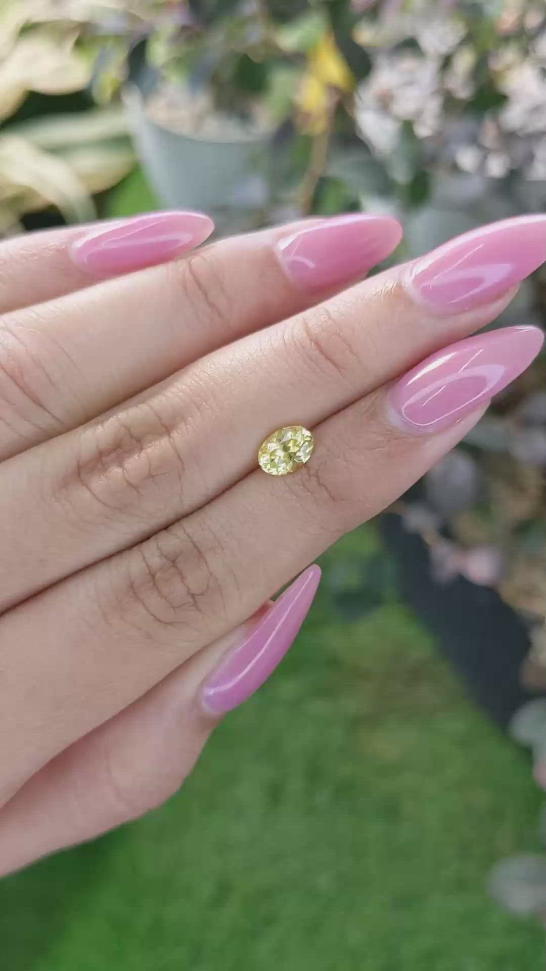 1.02 Ct. Yellow Sapphire from Ceylon (Sri Lanka) Size Video