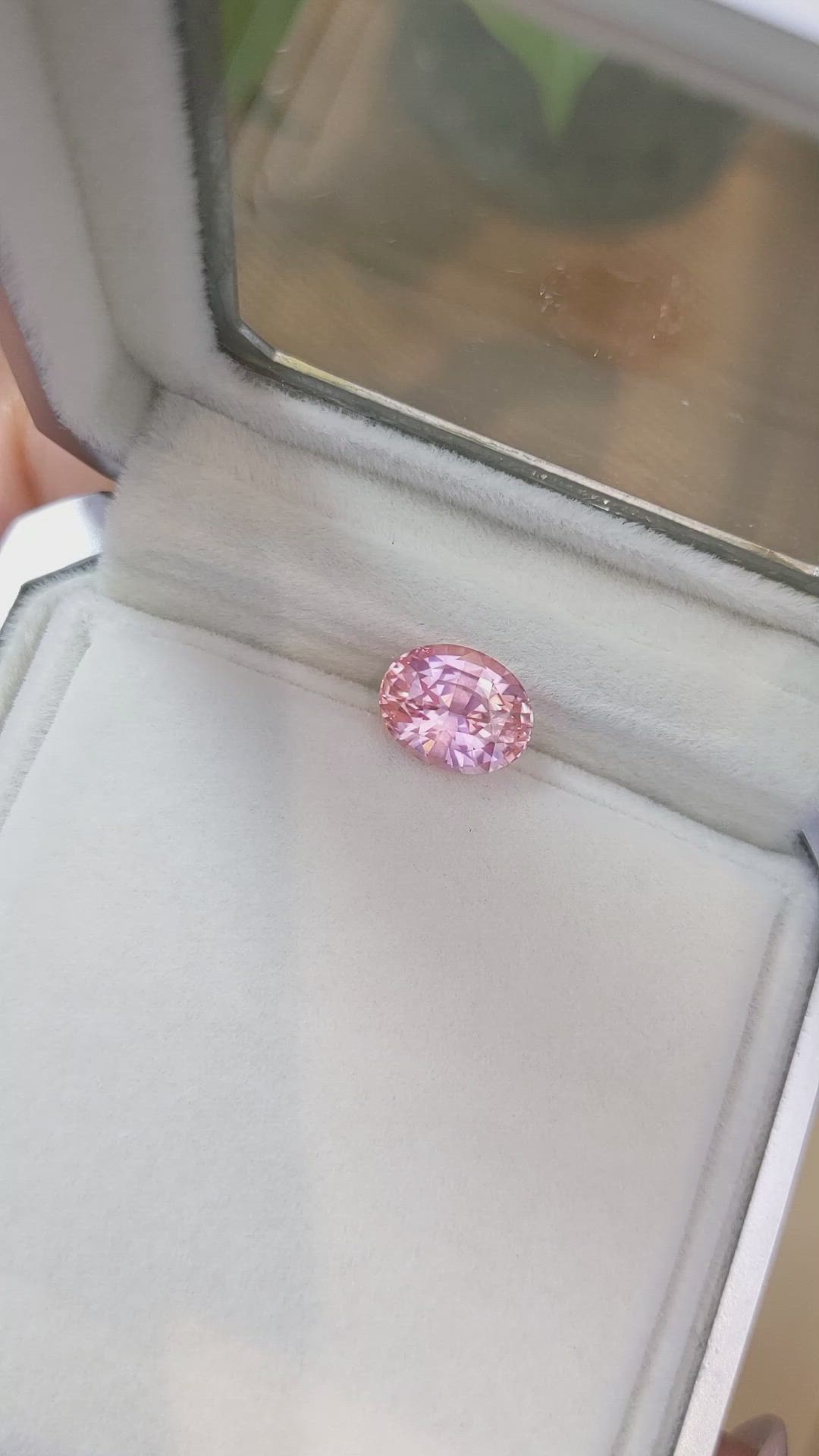 4.09 Ct. Padparadscha Sapphire from Ceylon (Sri Lanka) Size Video