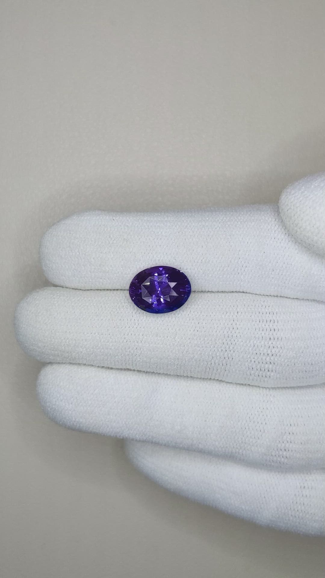 4.01 Ct. Color Change Sapphire from Ceylon (Sri Lanka) Size Video
