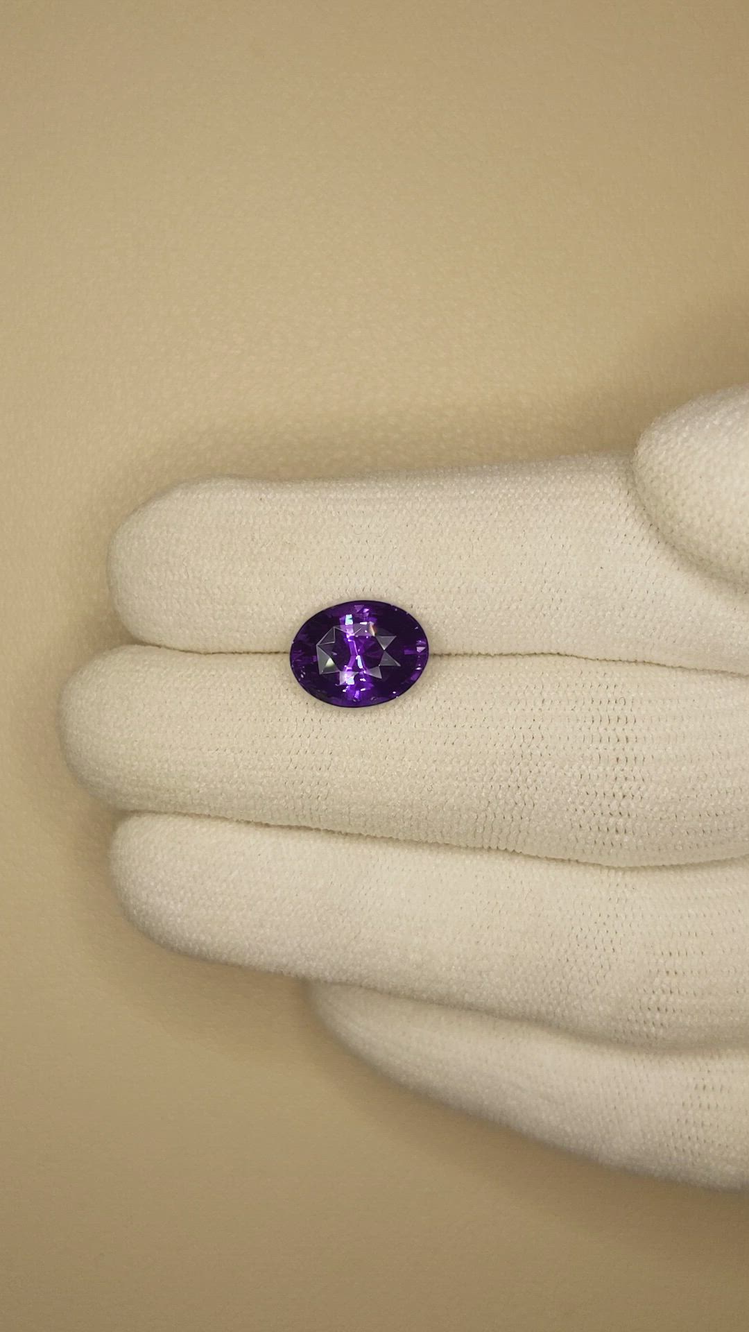 4.01 Ct. Color Change Sapphire from Ceylon (Sri Lanka) Size Video