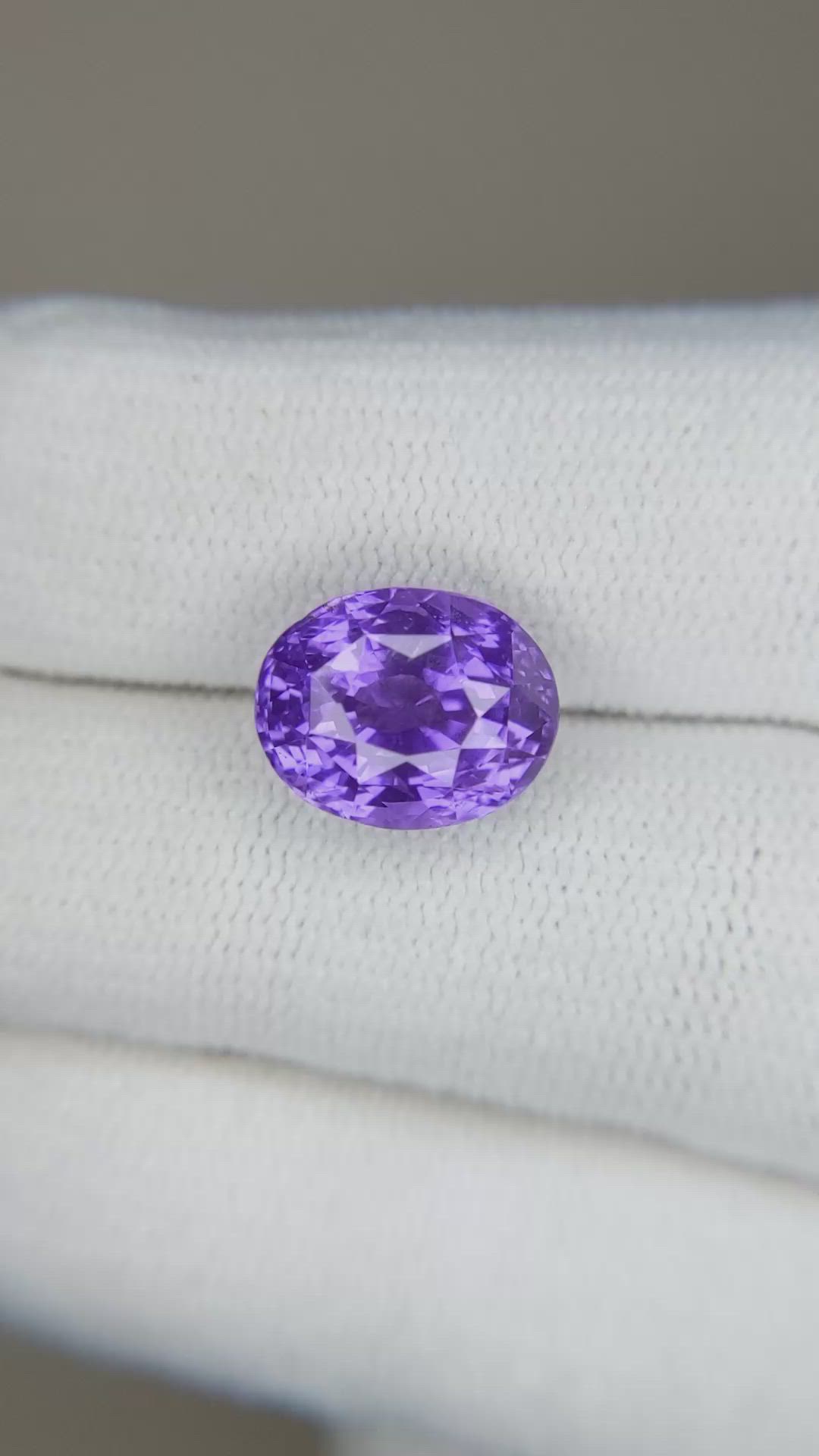 6.11 Ct. Purple Sapphire from Ceylon (Sri Lanka) Size Video