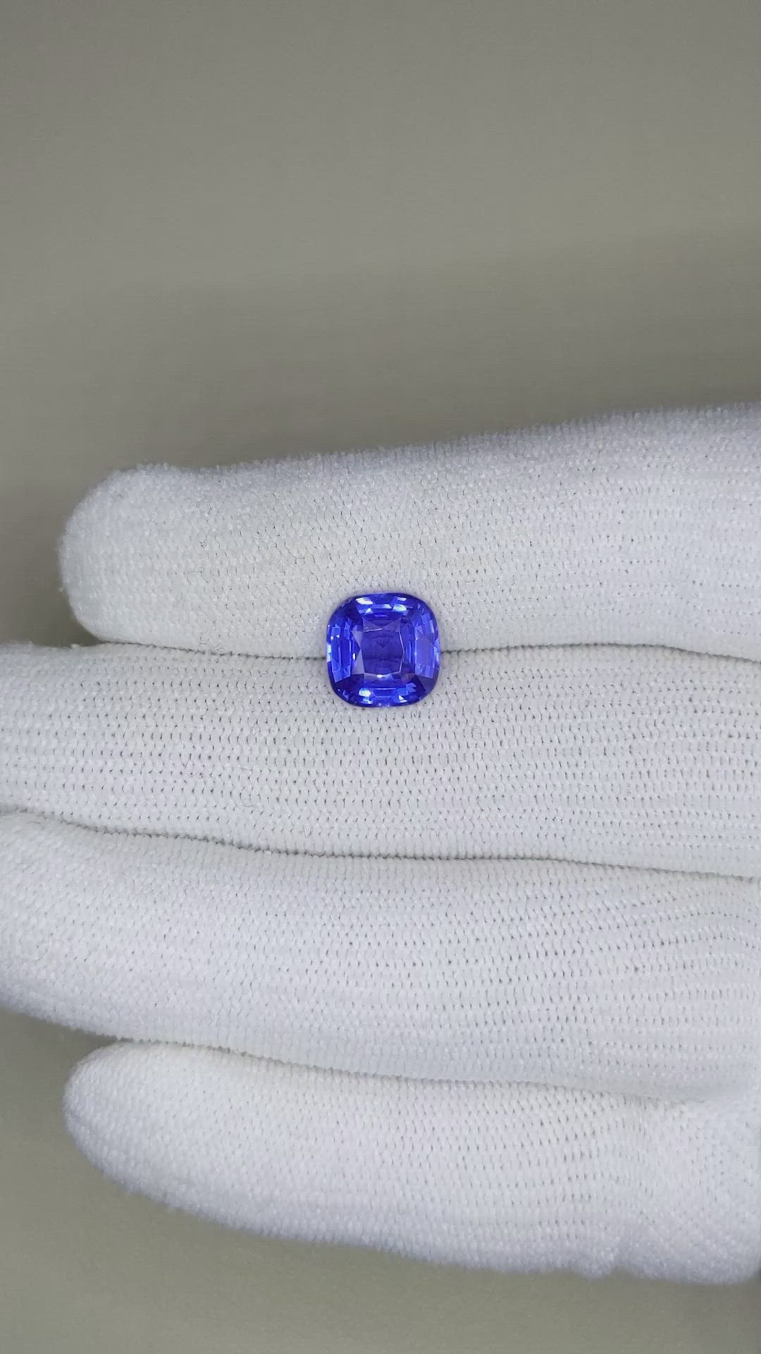 3.58 Ct. Blue Sapphire from Ceylon (Sri Lanka) Size Video