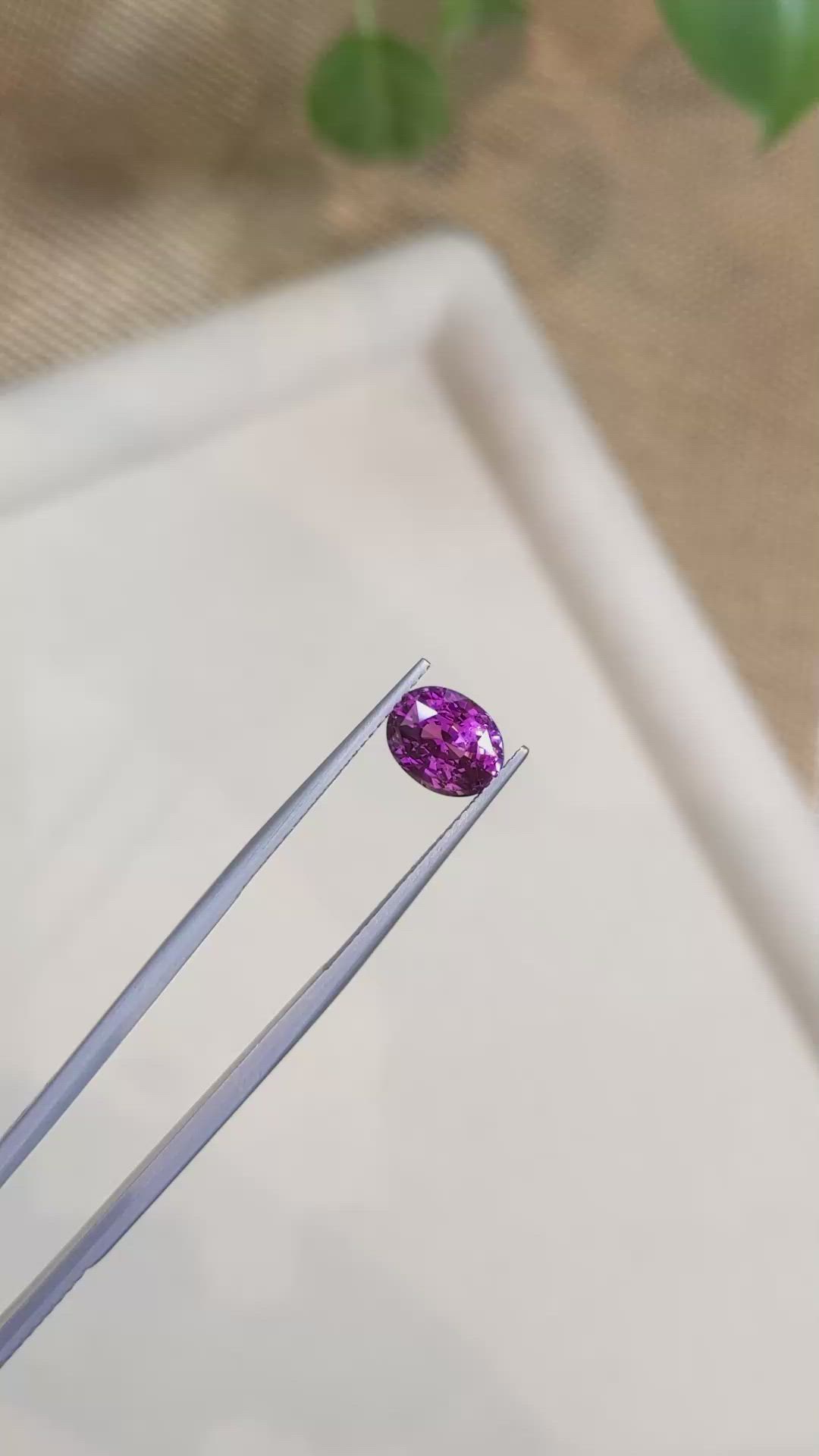 2.63 Ct. Pinkish Purple Sapphire from Ceylon (Sri Lanka) Size Video