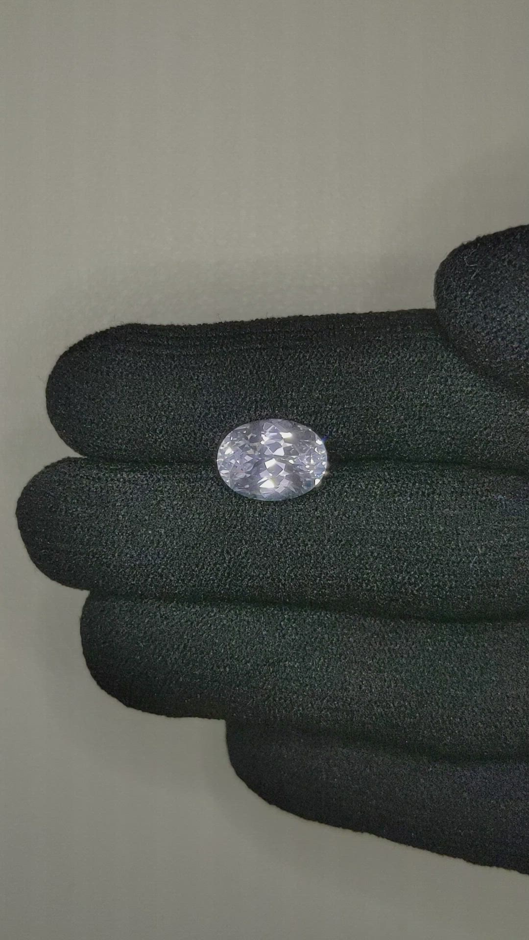 4.26 Ct. White Sapphire from Ceylon (Sri Lanka) Size Video