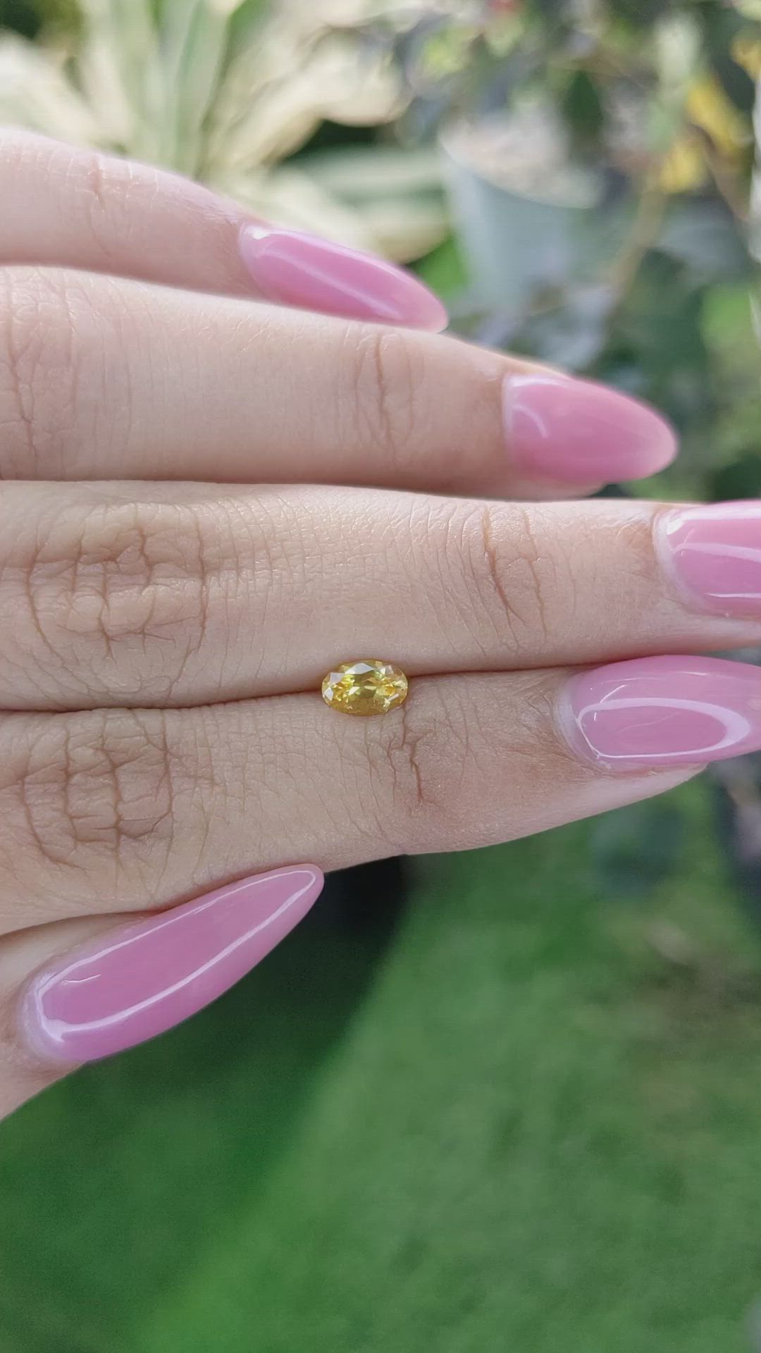 0.43 Ct. Orangish Yellow Sapphire from Ceylon (Sri Lanka) Size Video