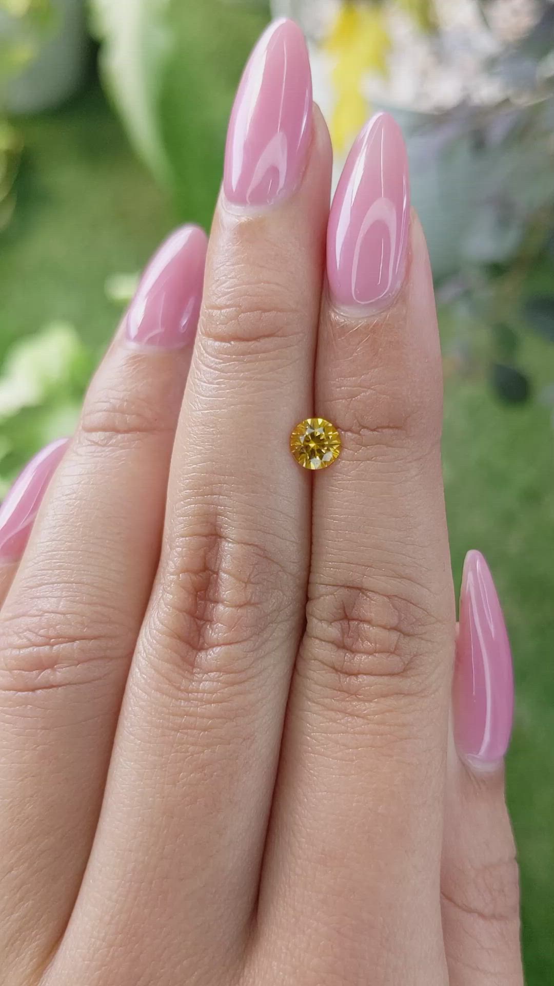 0.55 Ct. Orangish Yellow Sapphire from Ceylon (Sri Lanka) Size Video