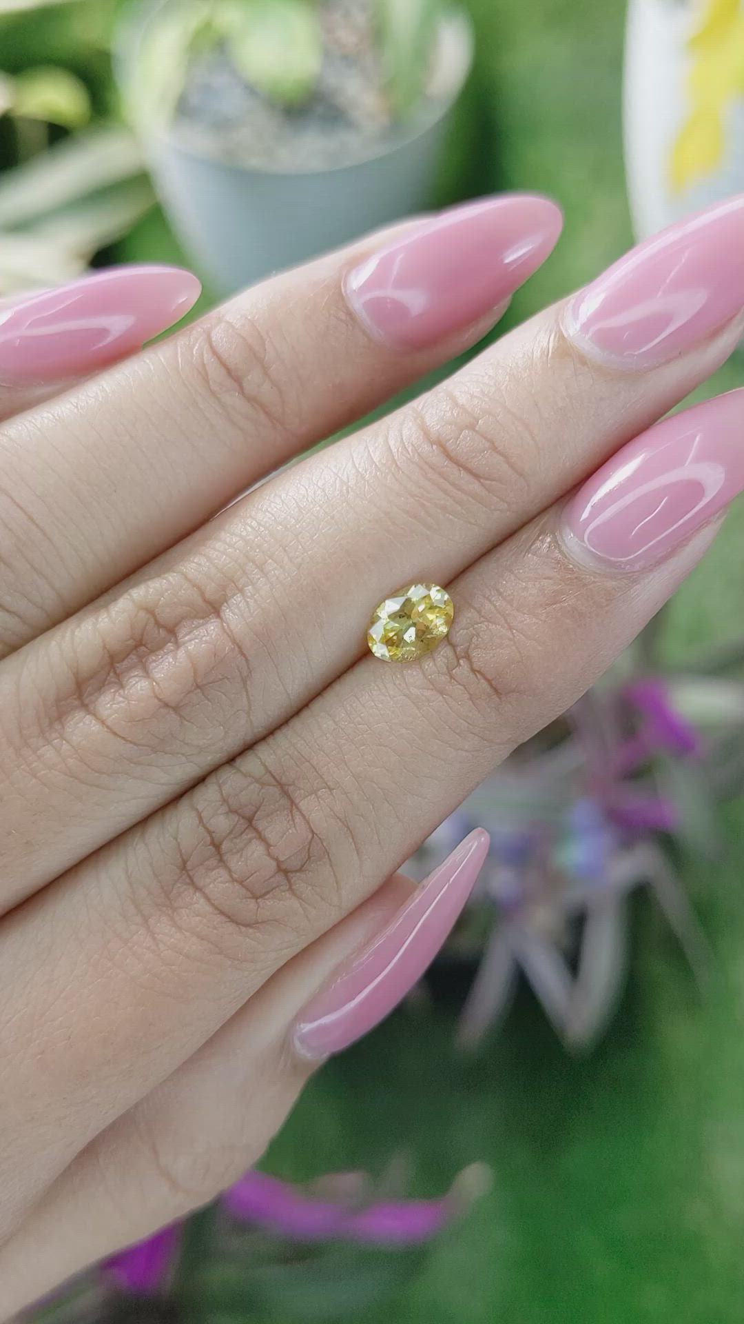 0.76 Ct. Yellow Sapphire from Ceylon (Sri Lanka) Size Video