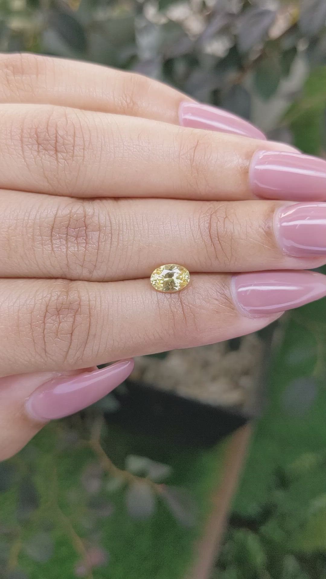 0.92 Ct. Yellow Sapphire from Ceylon (Sri Lanka) Size Video