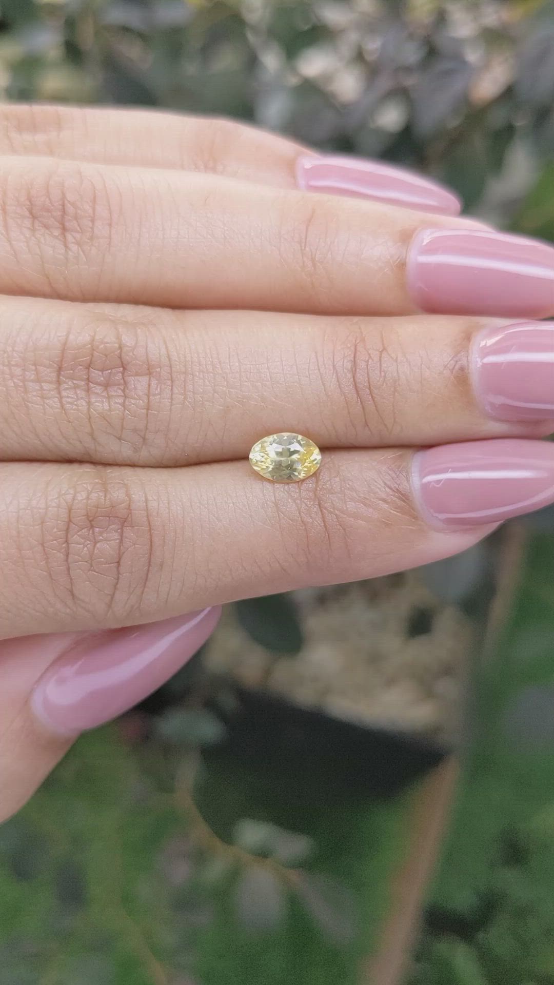 0.92 Ct. Yellow Sapphire from Ceylon (Sri Lanka) Size Video