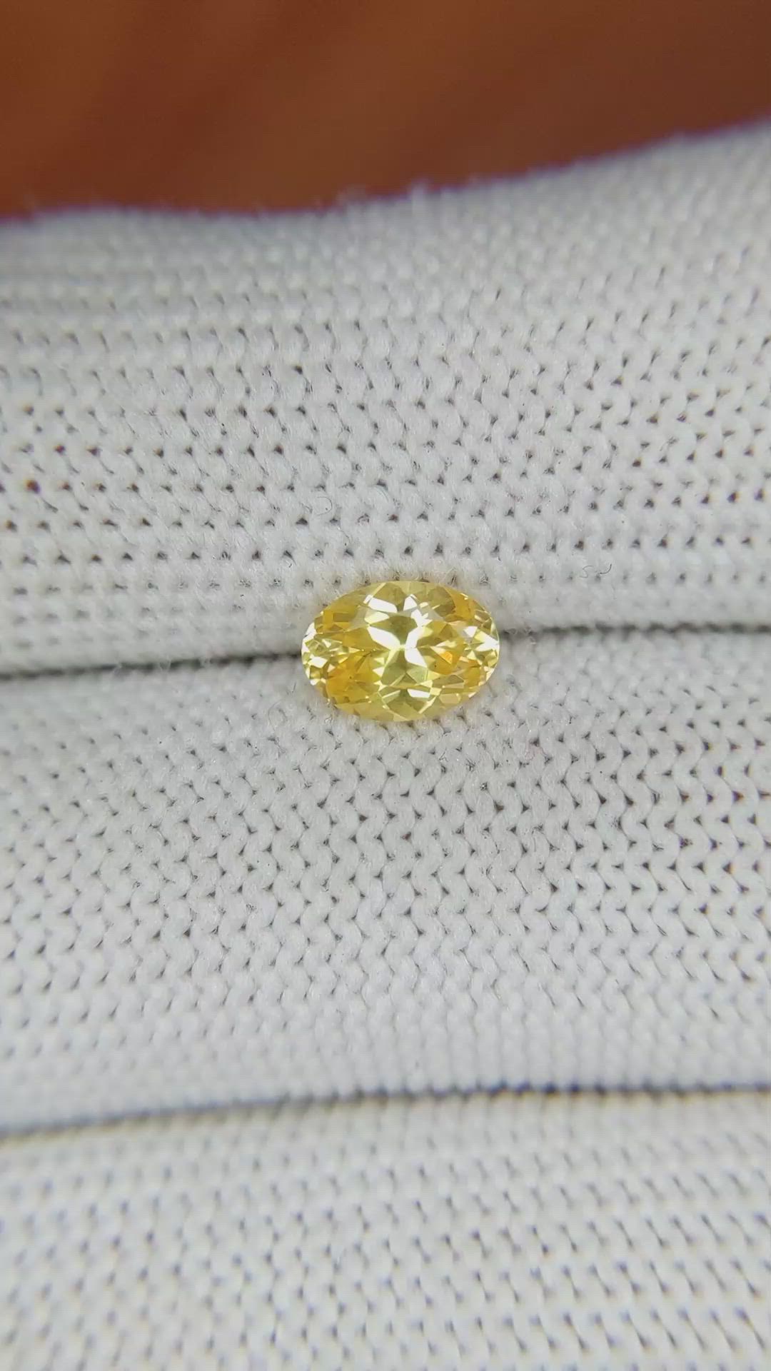 0.95 Ct. Orangish Yellow Sapphire from Ceylon (Sri Lanka) Size Video