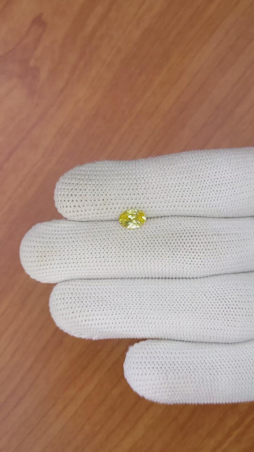 0.94 Ct. Yellow Sapphire from Ceylon (Sri Lanka) Size Video