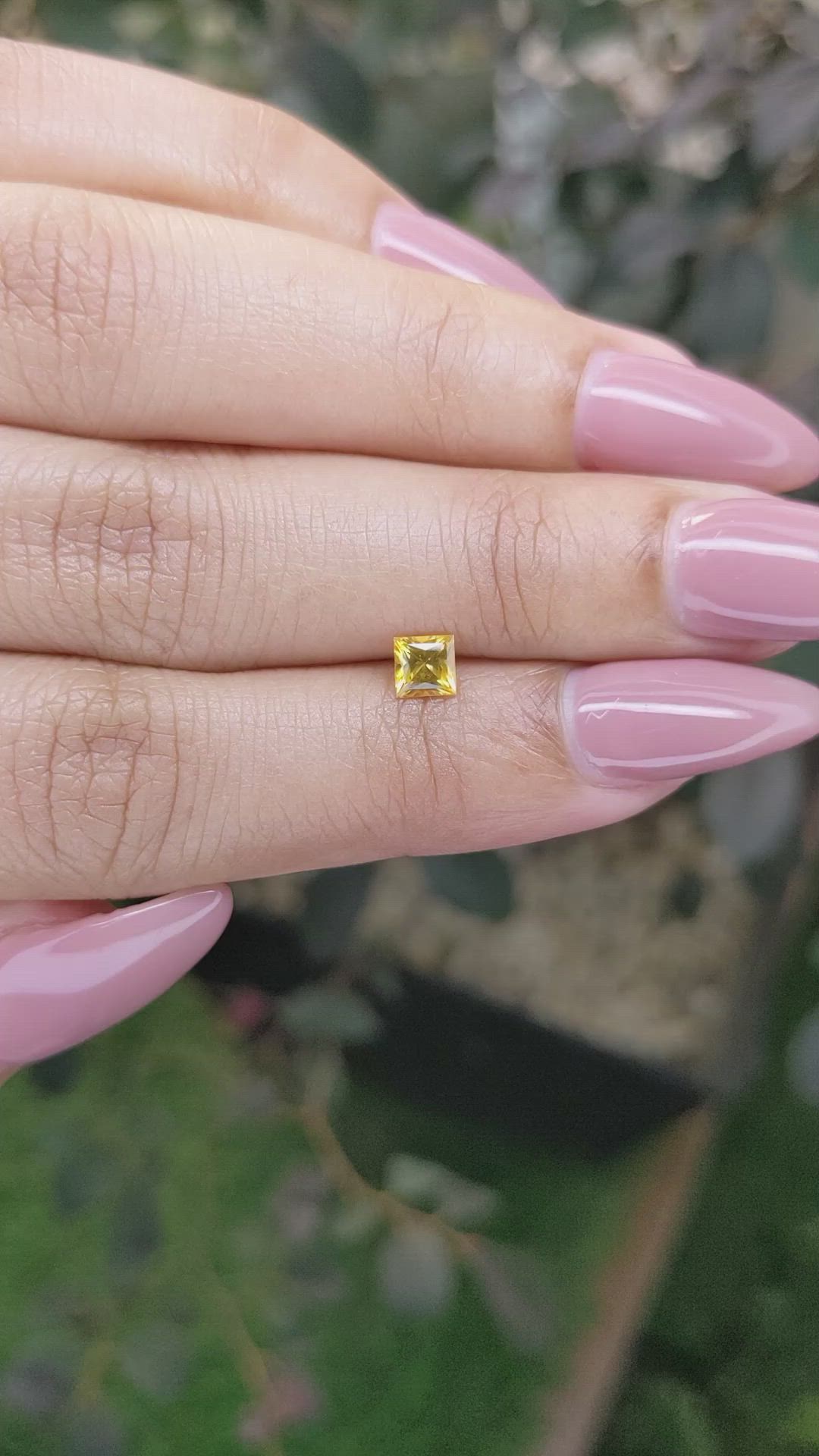 0.42 Ct. Orangish Yellow Sapphire from Ceylon (Sri Lanka) Size Video