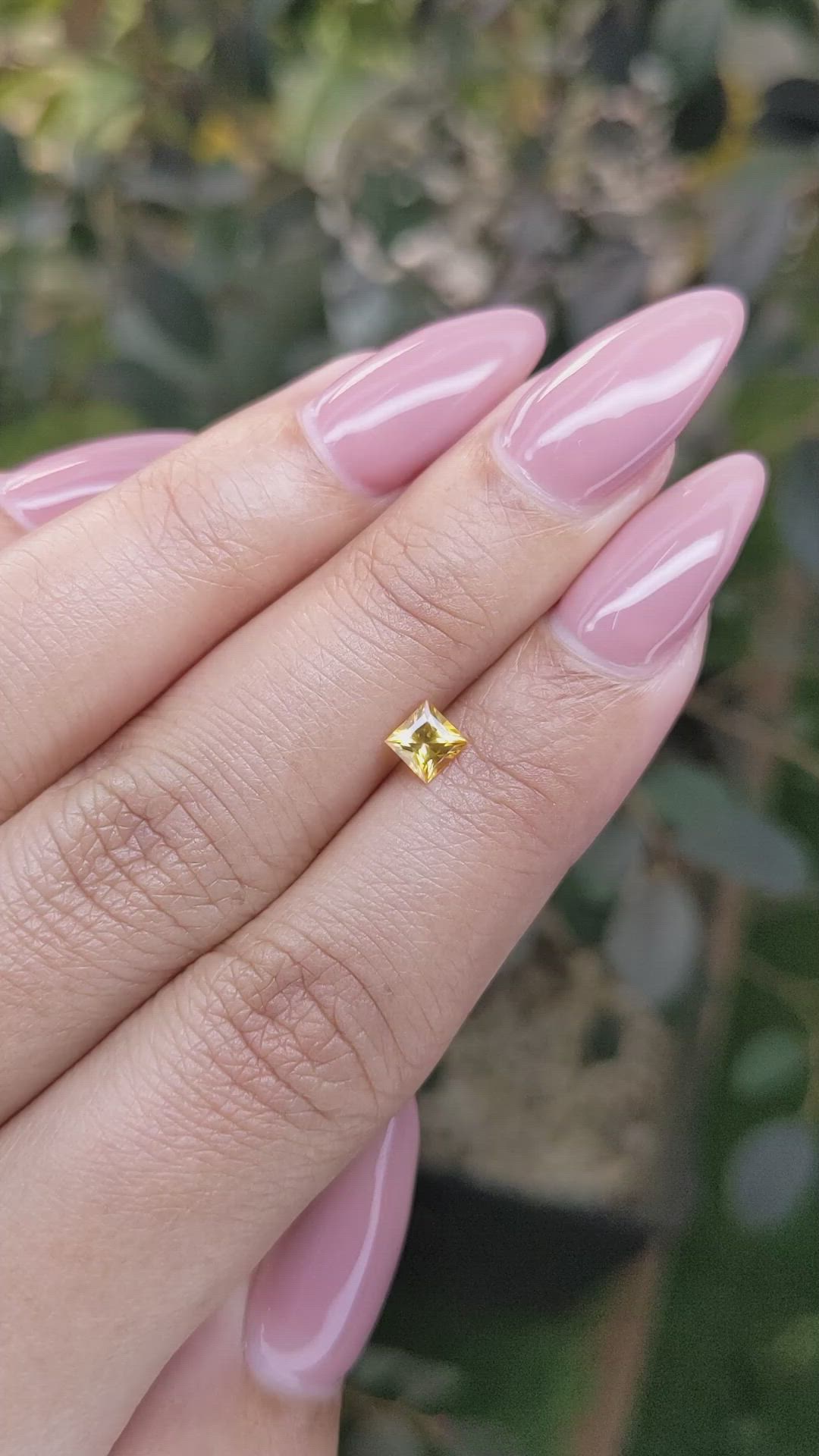 0.42 Ct. Orangish Yellow Sapphire from Ceylon (Sri Lanka) Size Video
