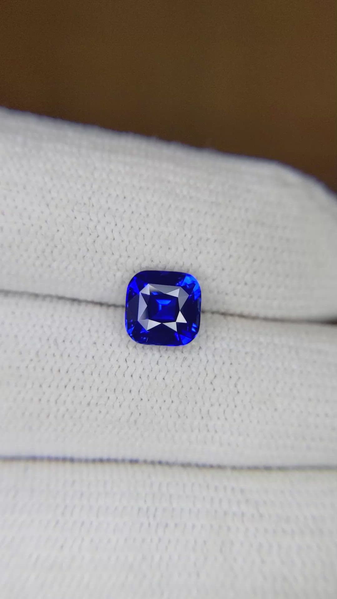2.05 Ct. Blue Sapphire from Ceylon (Sri Lanka) Size Video