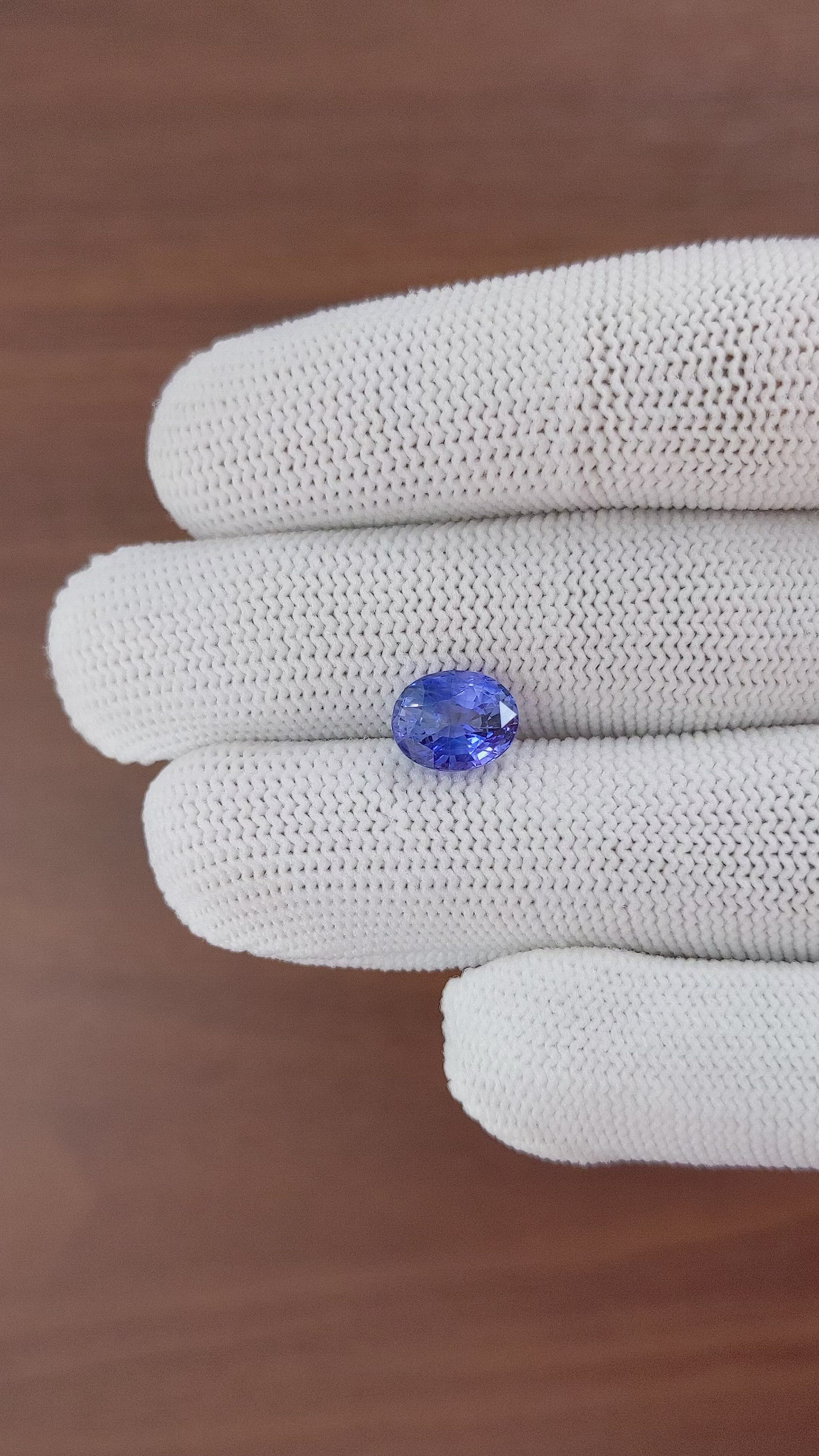 3.20 Ct. Blue Sapphire from Ceylon (Sri Lanka) Size Video