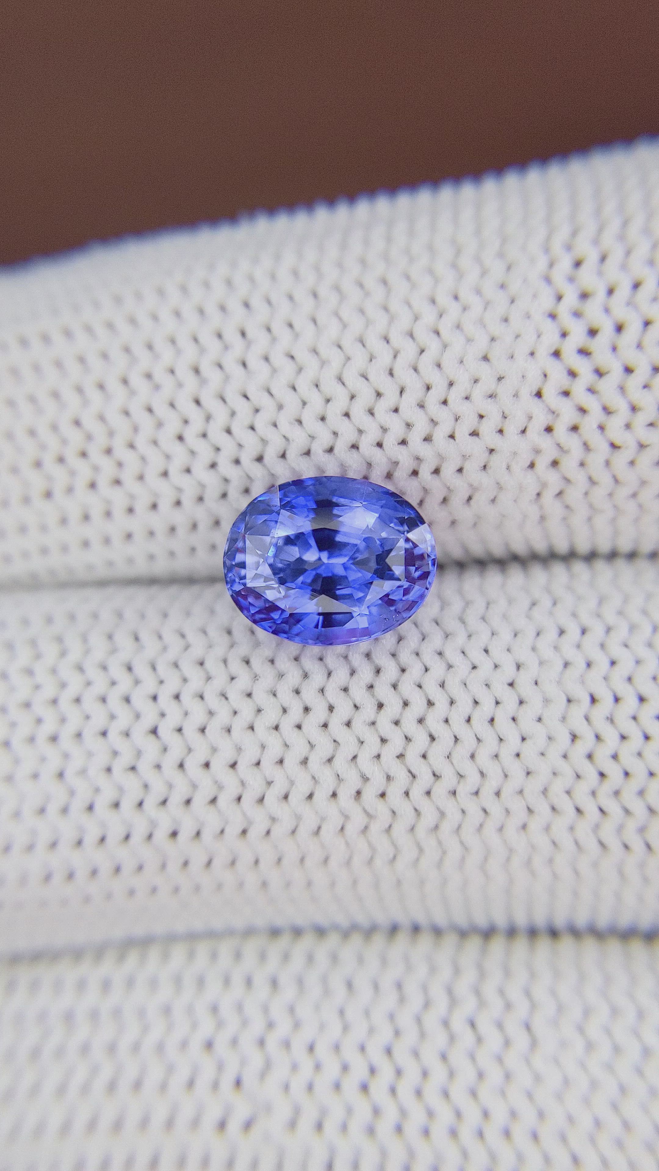 3.20 Ct. Blue Sapphire from Ceylon (Sri Lanka) Size Video