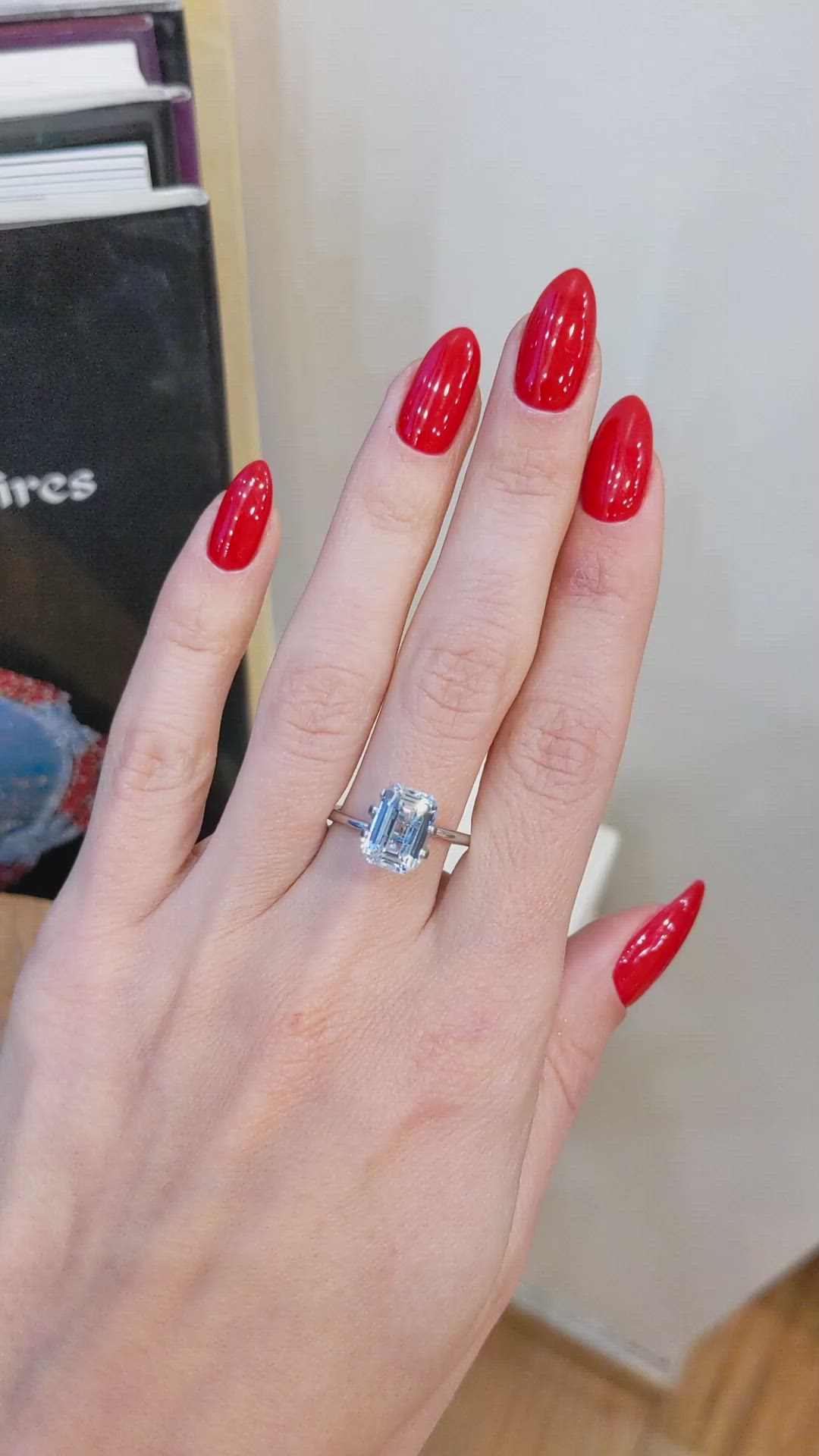 4.05 Ct. White Sapphire from Ceylon (Sri Lanka) Size Video