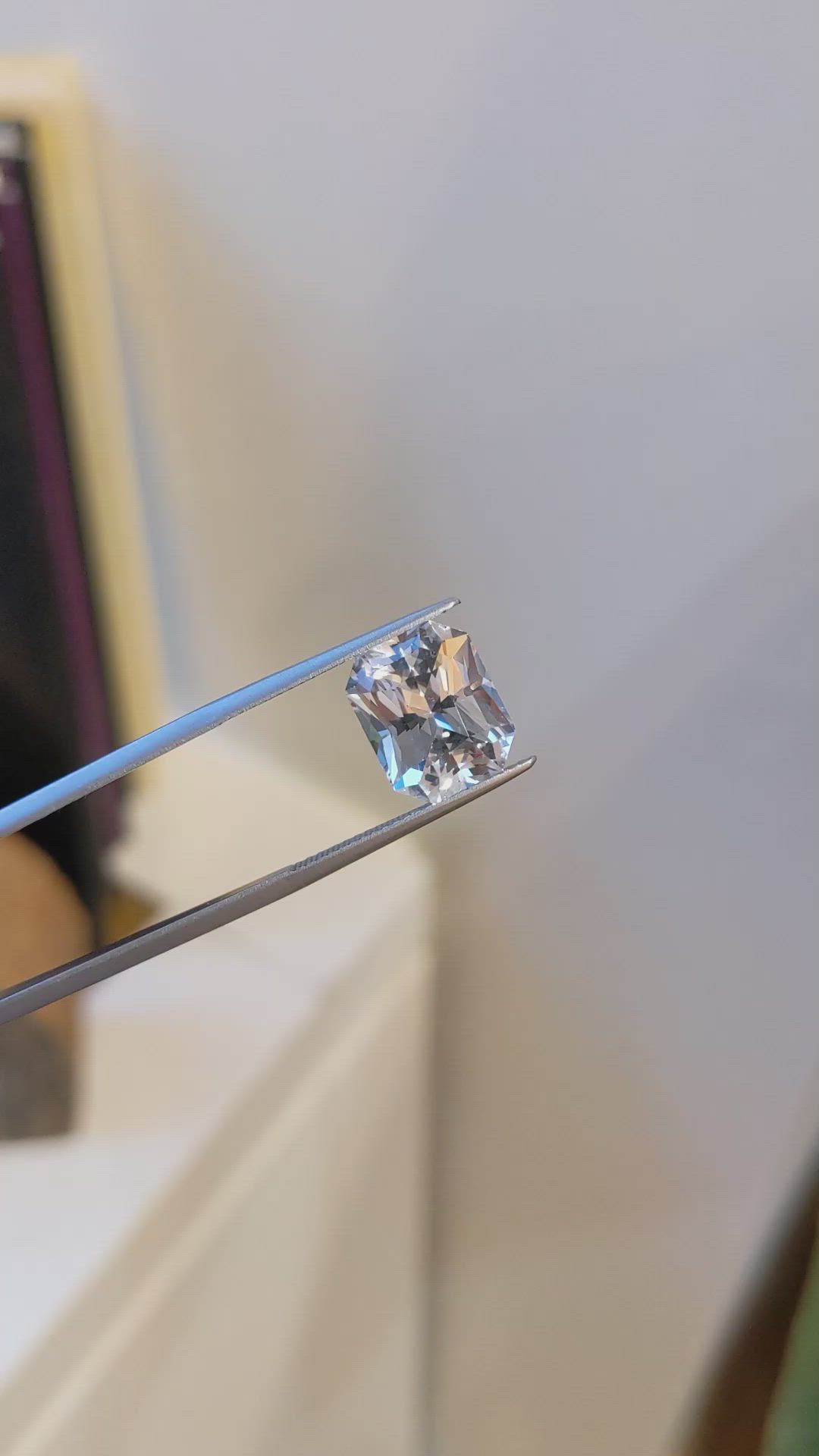 7.44 Ct. White Sapphire from Ceylon (Sri Lanka) Size Video