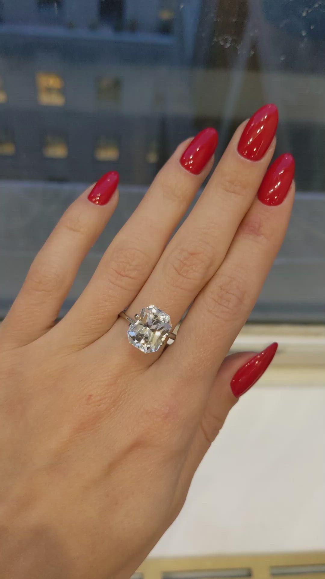 7.44 Ct. White Sapphire from Ceylon (Sri Lanka) Size Video