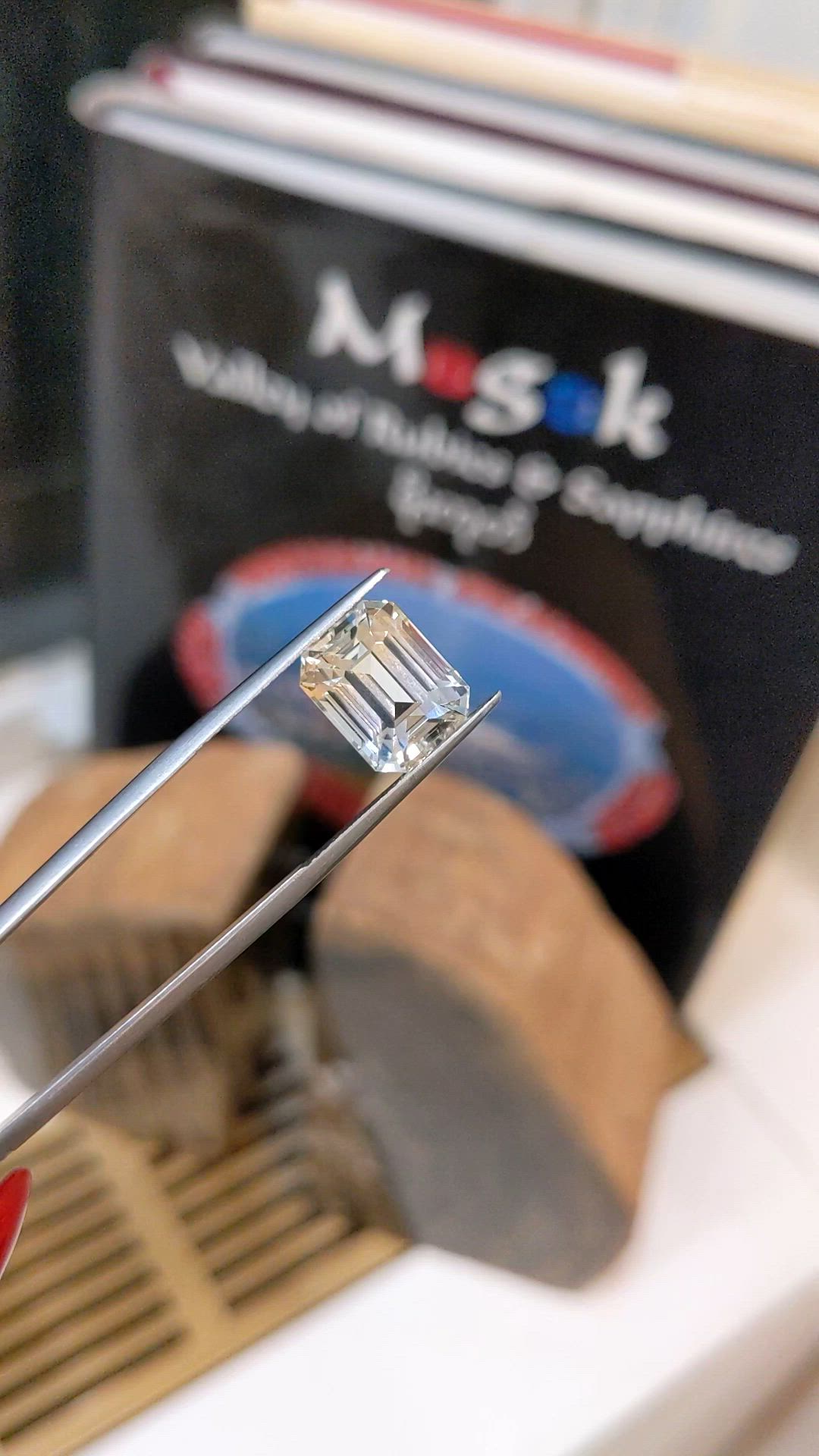8.02 Ct. White Sapphire from Ceylon (Sri Lanka) Size Video