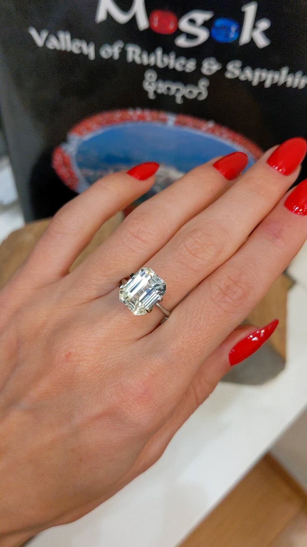 8.02 Ct. White Sapphire from Ceylon (Sri Lanka) Size Video