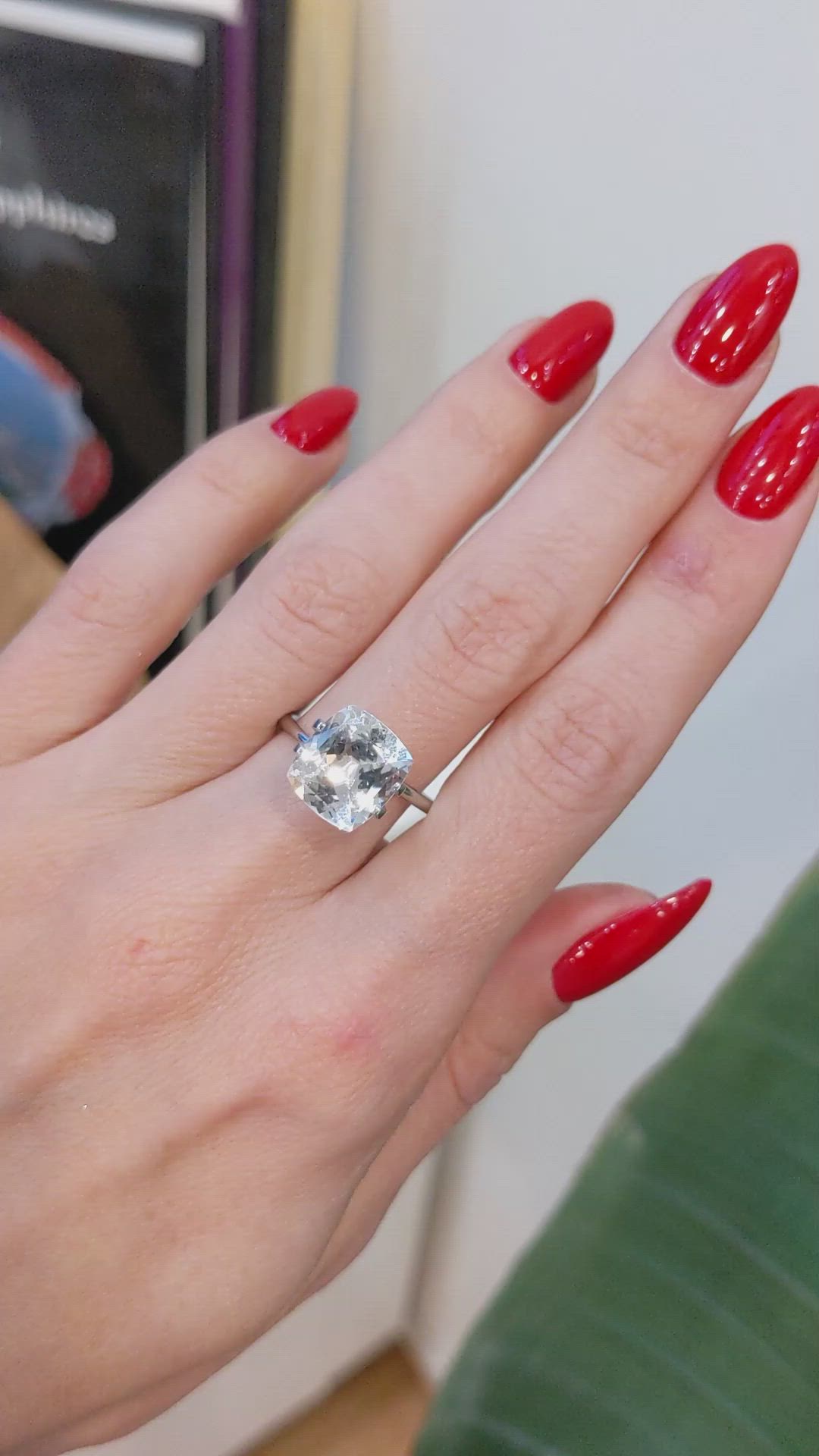 5.15 Ct. White Sapphire from Ceylon (Sri Lanka) Size Video