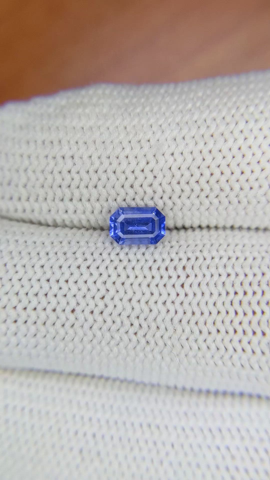 0.67 Ct. Blue Sapphire from Ceylon (Sri Lanka) Size Video