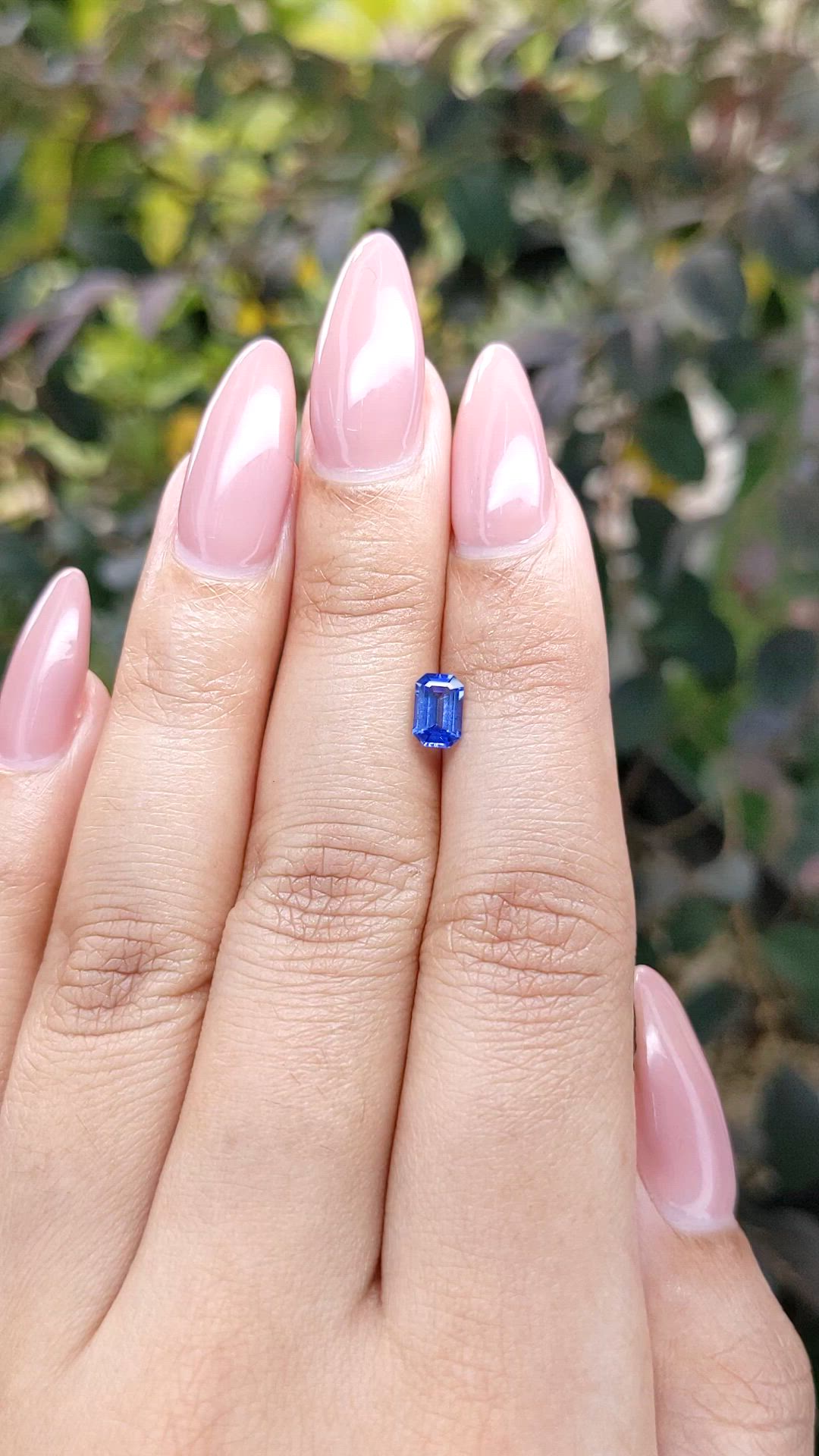 0.65 Ct. Blue Sapphire from Ceylon (Sri Lanka) Size Video