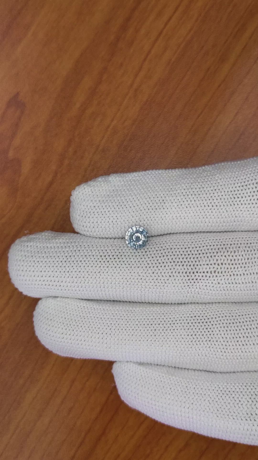 0.83 Ct. Bi Color Sapphire from Ceylon (Sri Lanka) Size Video