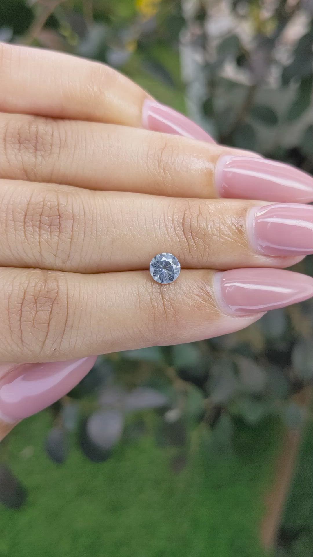 0.67 Ct. Bi Color / Parti Sapphire from Ceylon (Sri Lanka) Size Video