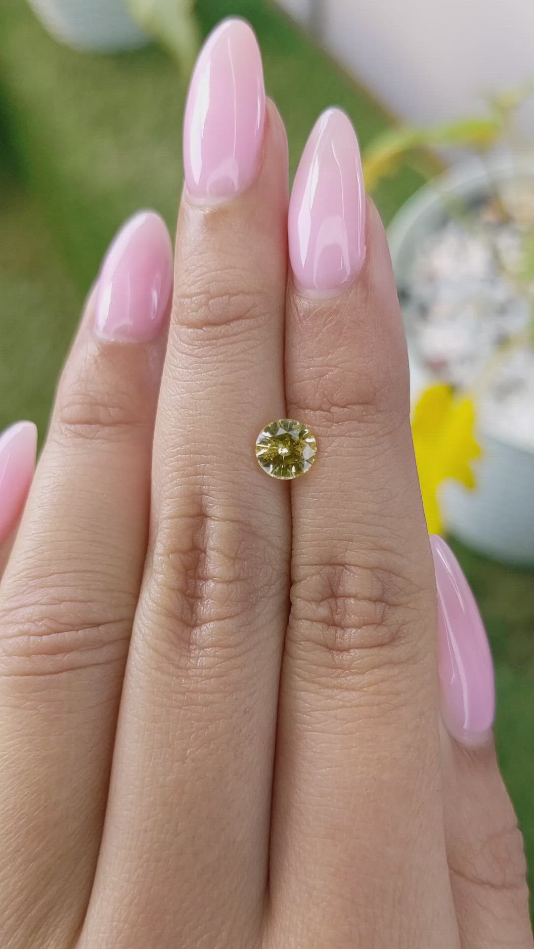 1.24 Ct. Yellow Sapphire from Ceylon (Sri Lanka) Size Video