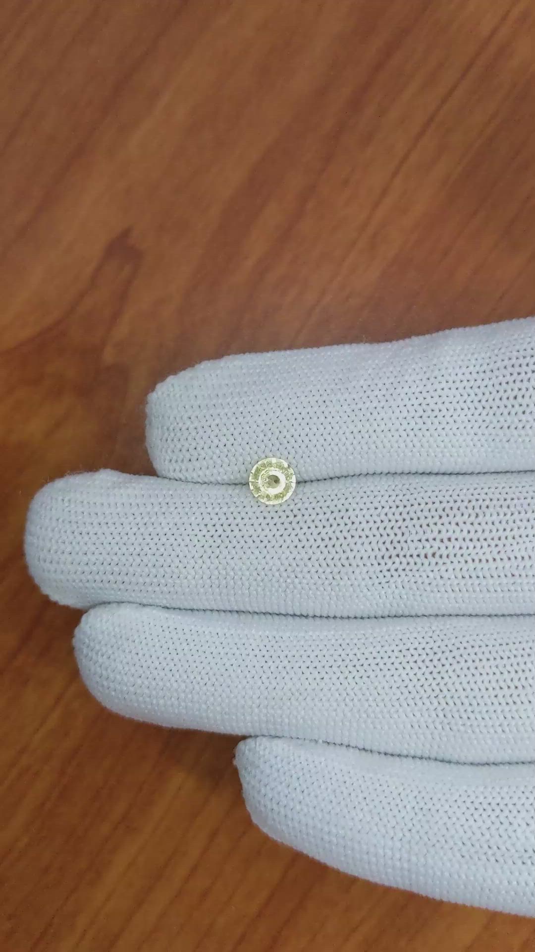 0.70 Ct. Yellow Sapphire from Ceylon (Sri Lanka) Size Video