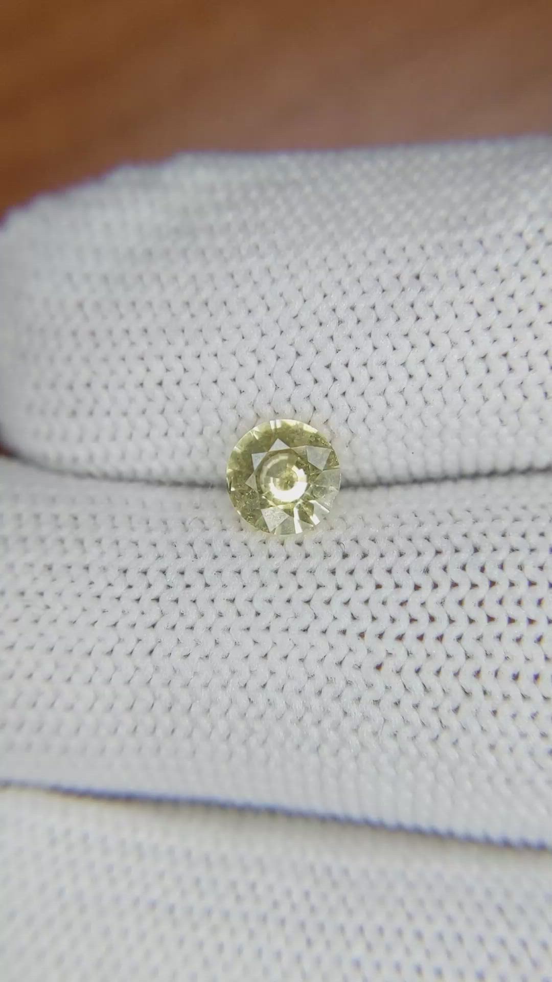 0.70 Ct. Yellow Sapphire from Ceylon (Sri Lanka) Size Video