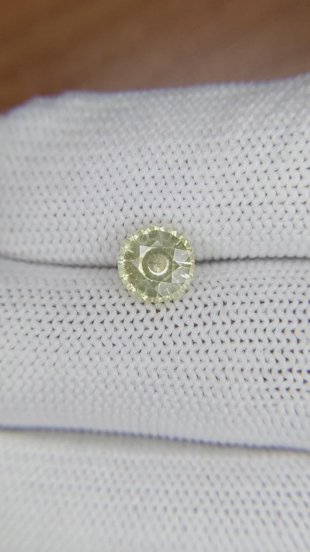 1.82 Ct. Yellow Sapphire from Ceylon (Sri Lanka) Size Video