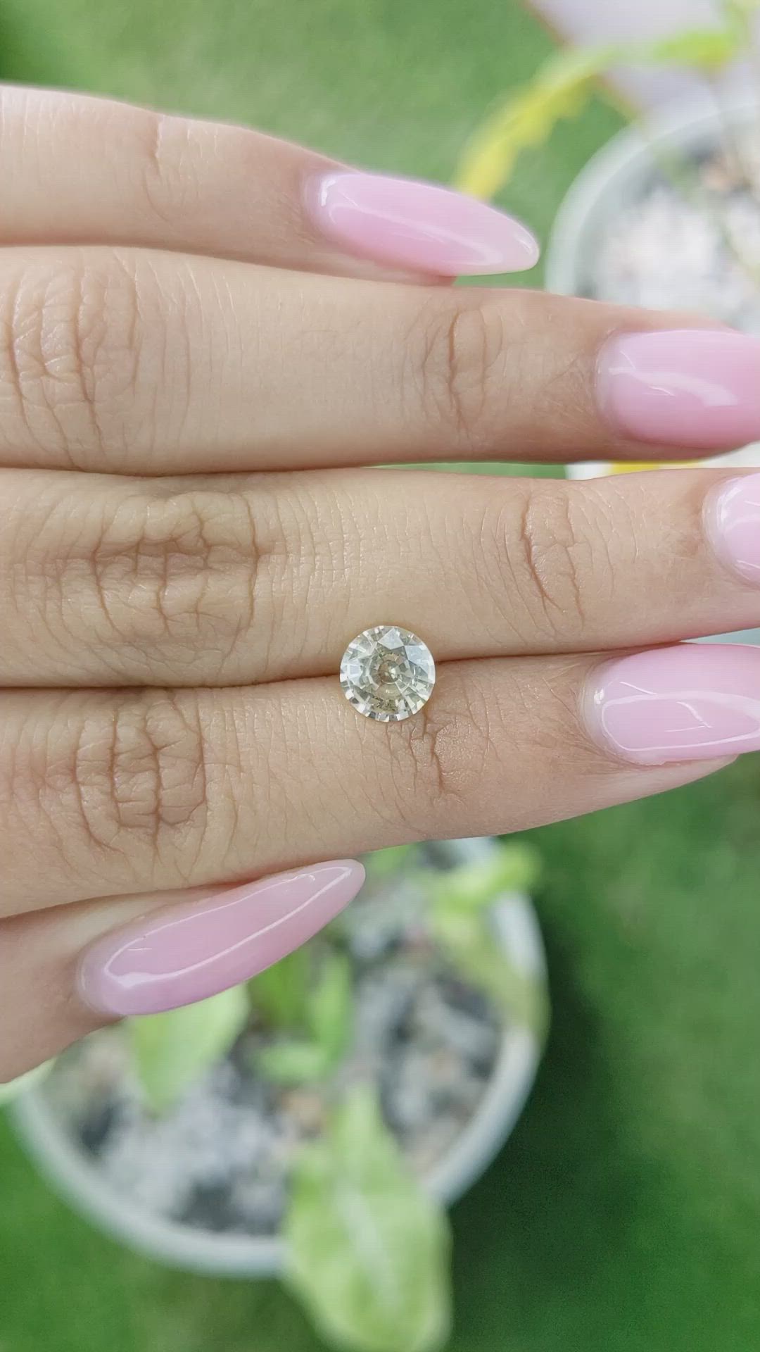1.23 Ct. Yellow Sapphire from Ceylon (Sri Lanka) Size Video