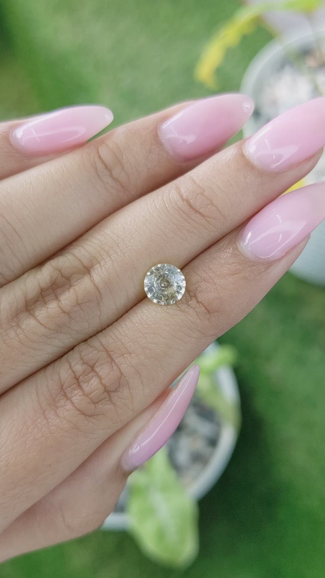 1.23 Ct. Yellow Sapphire from Ceylon (Sri Lanka) Size Video