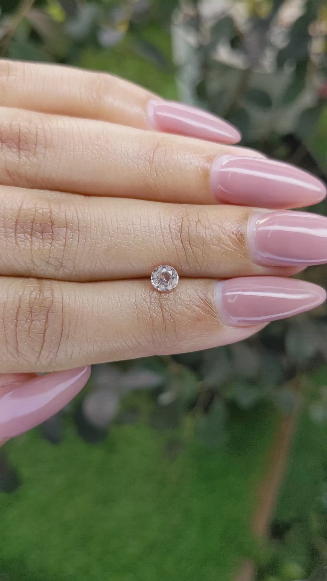 0.50 Ct. Peach Sapphire from Ceylon (Sri Lanka) Size Video