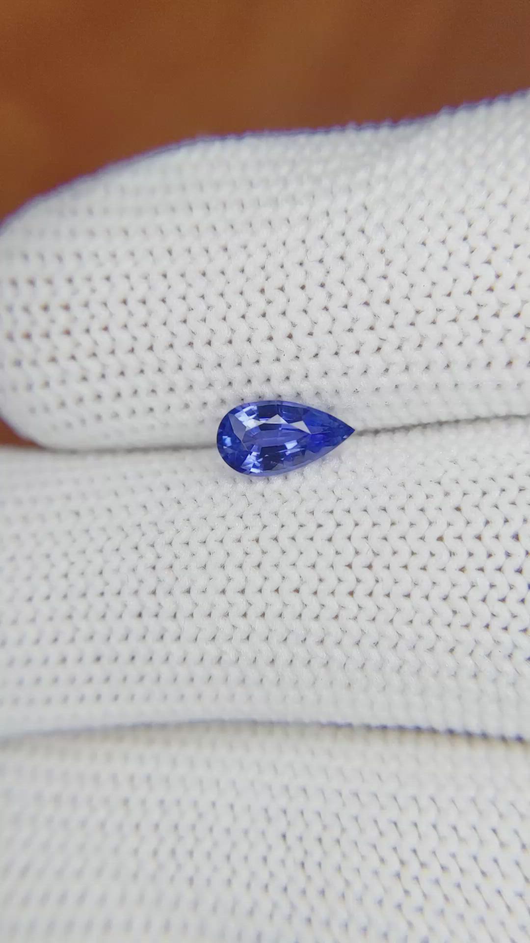 0.71 Ct. Blue Sapphire from Ceylon (Sri Lanka) Size Video