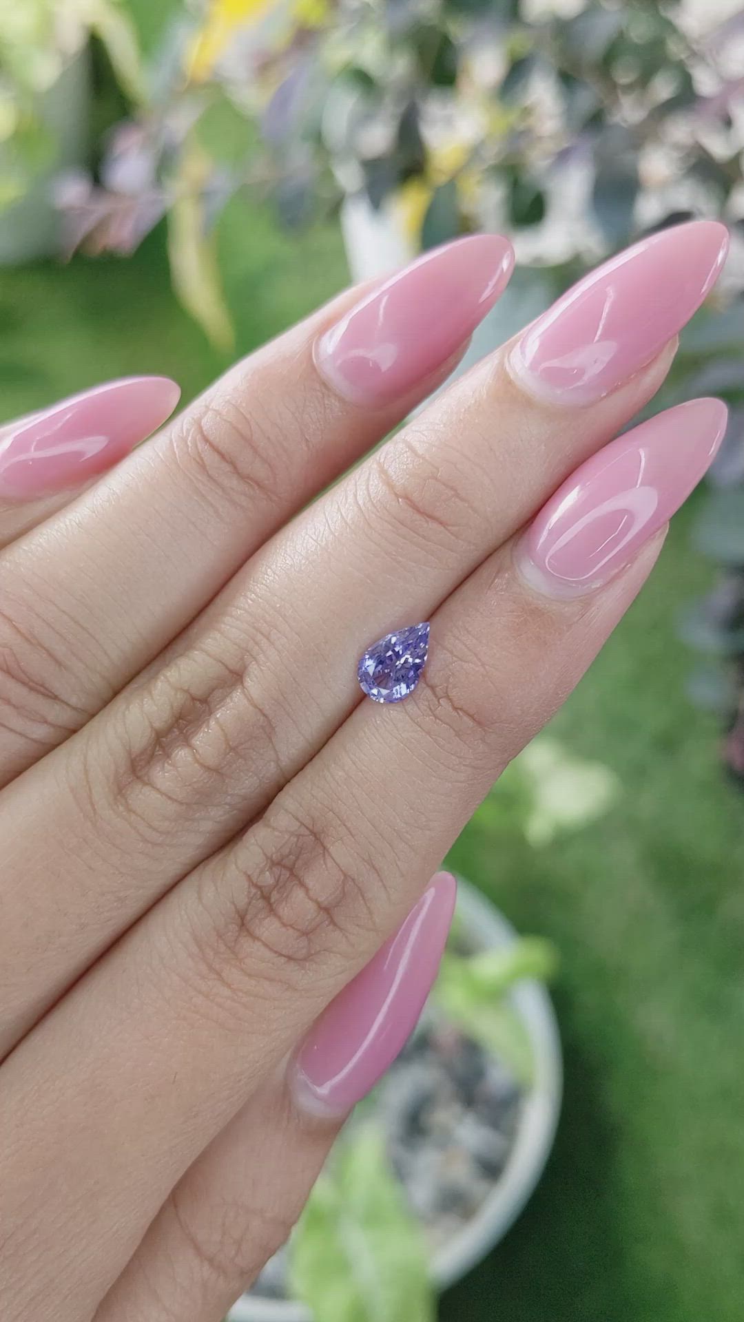 0.93 Ct. Bi Color Sapphire from Ceylon (Sri Lanka) Size Video