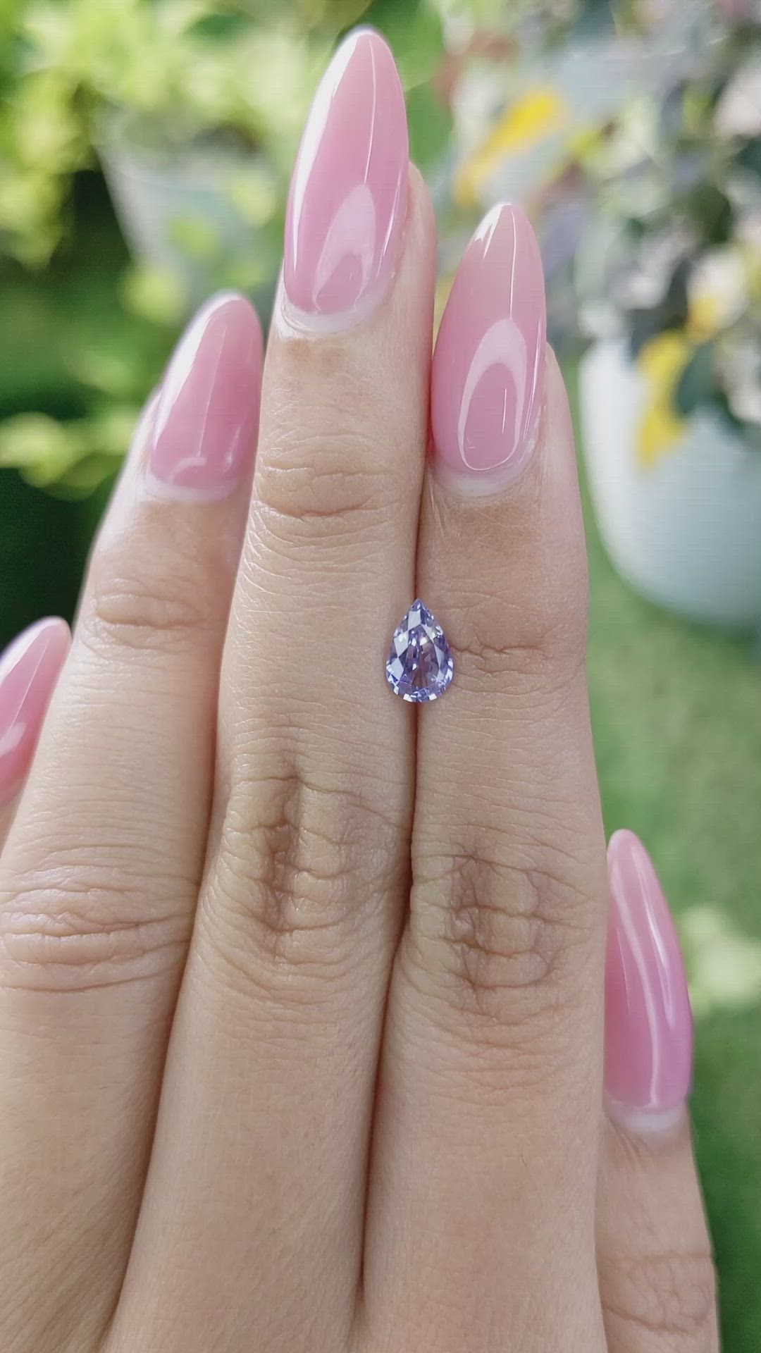 0.93 Ct. Bi Color Sapphire from Ceylon (Sri Lanka) Size Video