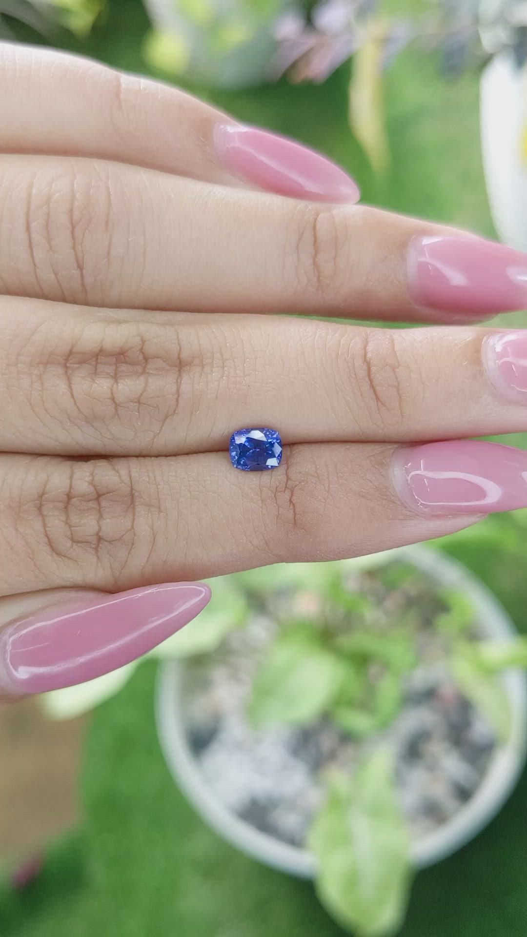 0.76 Ct. Blue Sapphire from Ceylon (Sri Lanka) Size Video