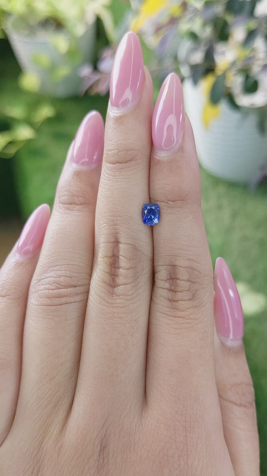 0.76 Ct. Blue Sapphire from Ceylon (Sri Lanka) Size Video