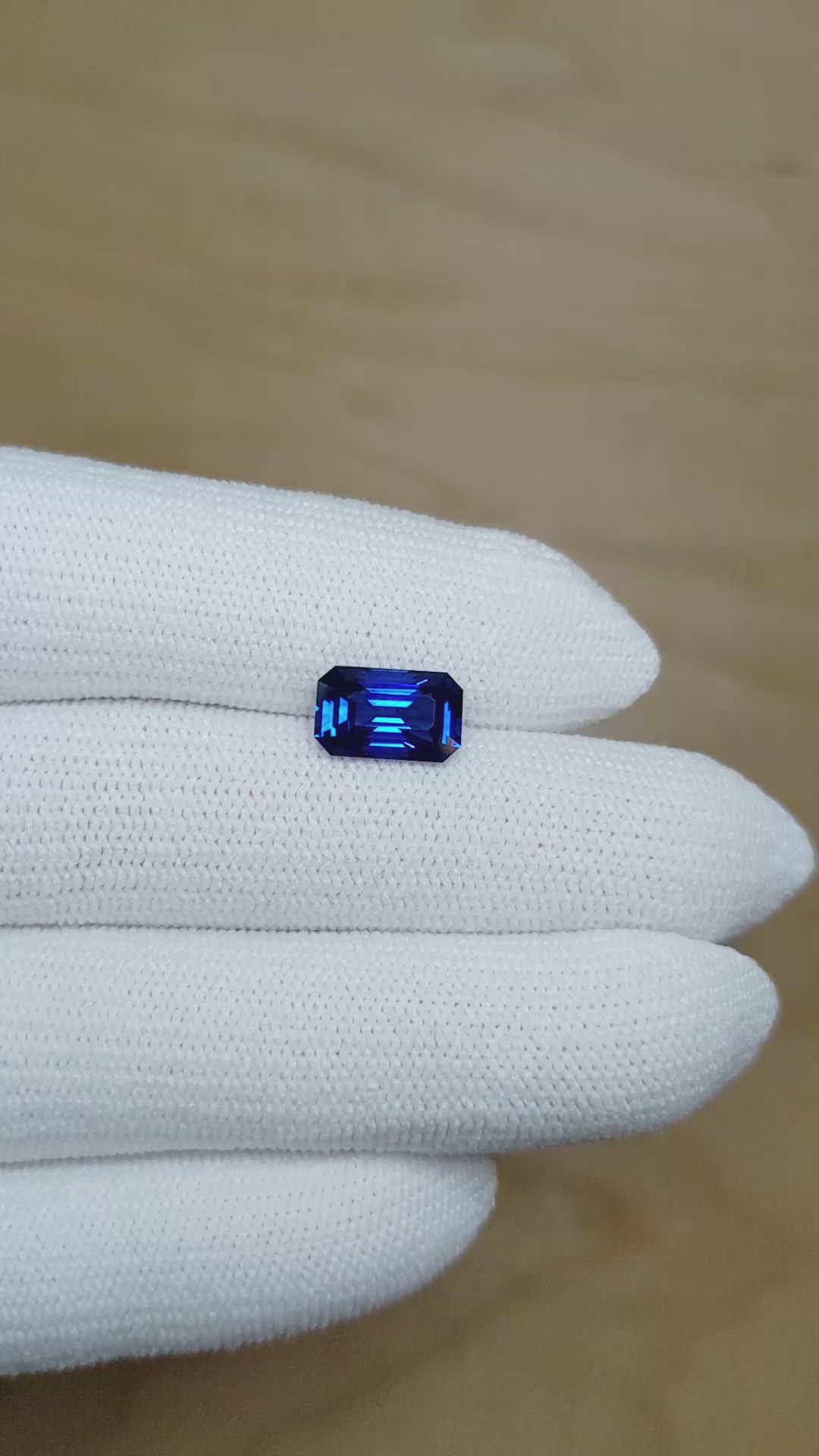 2.54 Ct. Blue Sapphire from Ceylon (Sri Lanka) Size Video