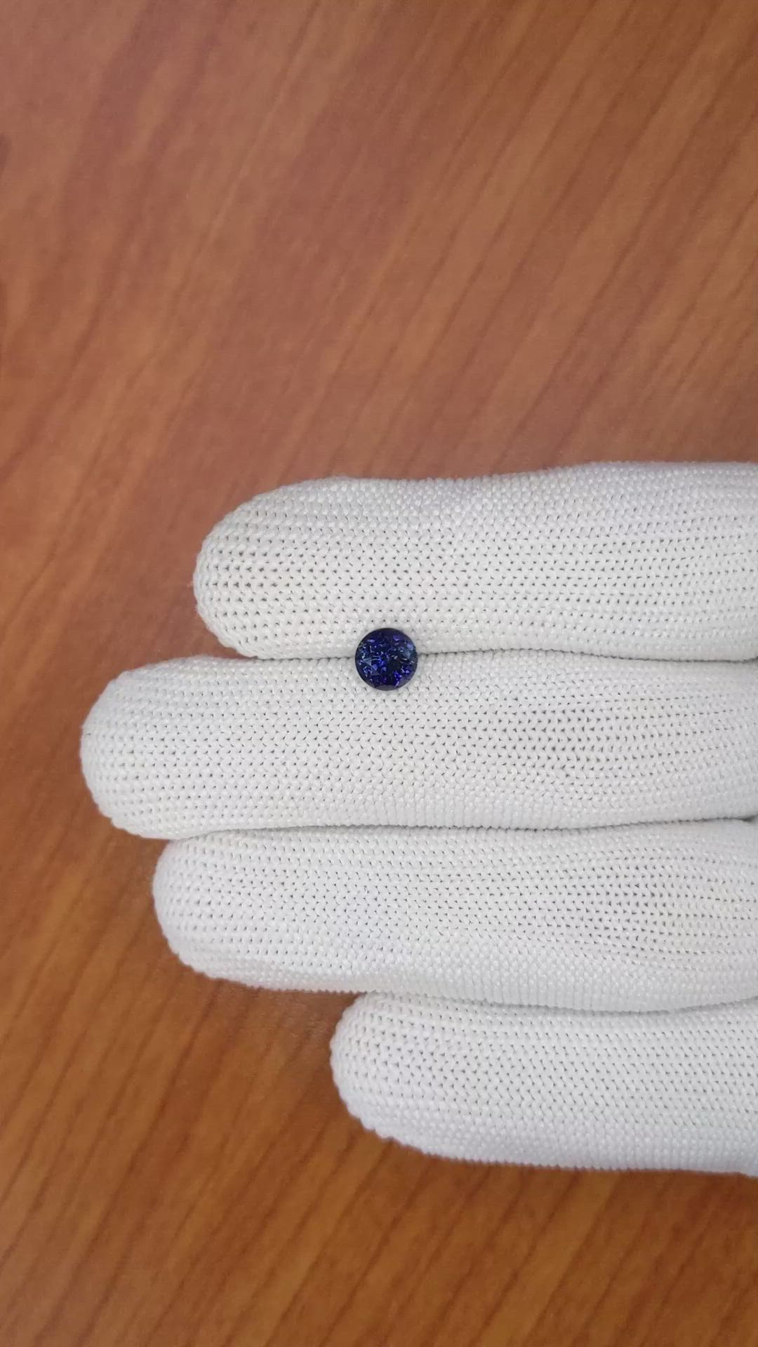 1.21 Ct. Blue Sapphire from Ceylon (Sri Lanka) Size Video