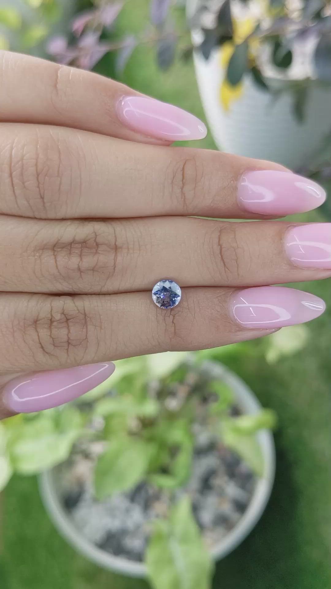 0.79 Ct. Bi Color Sapphire from Ceylon (Sri Lanka) Size Video