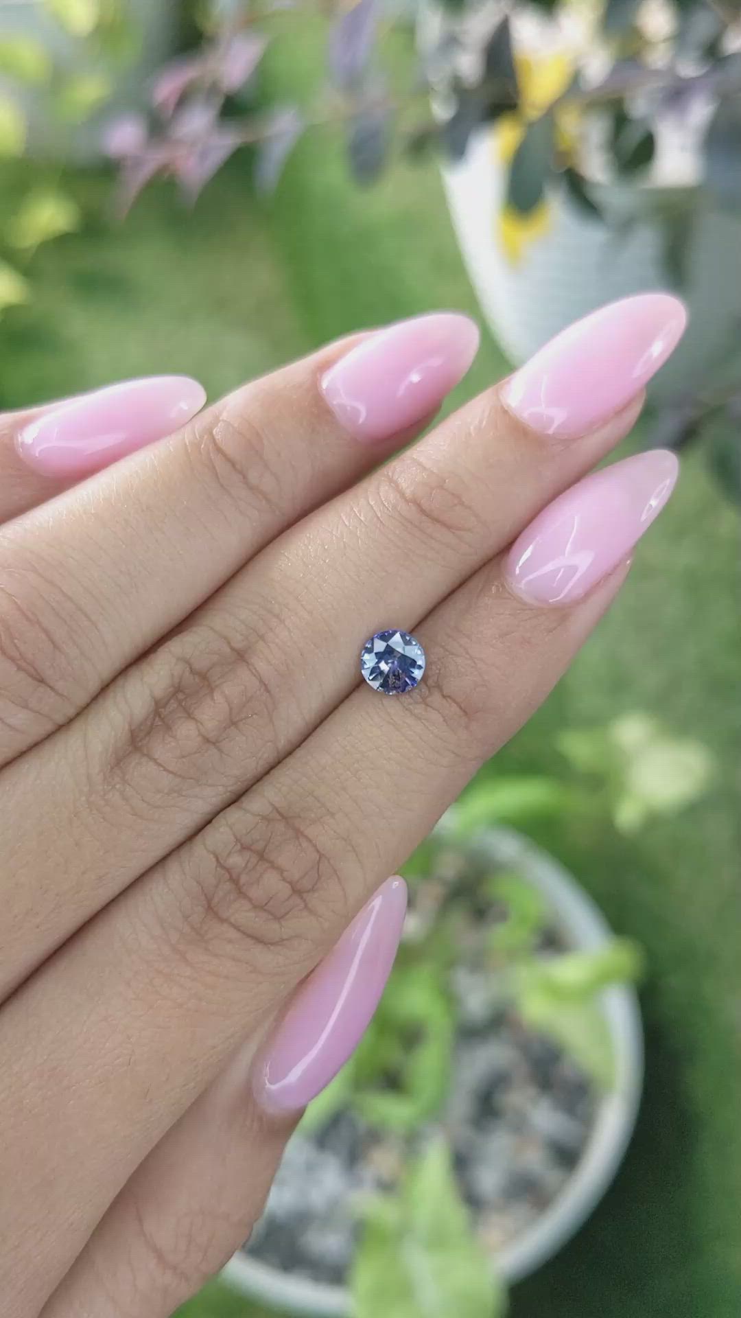 0.79 Ct. Bi Color Sapphire from Ceylon (Sri Lanka) Size Video