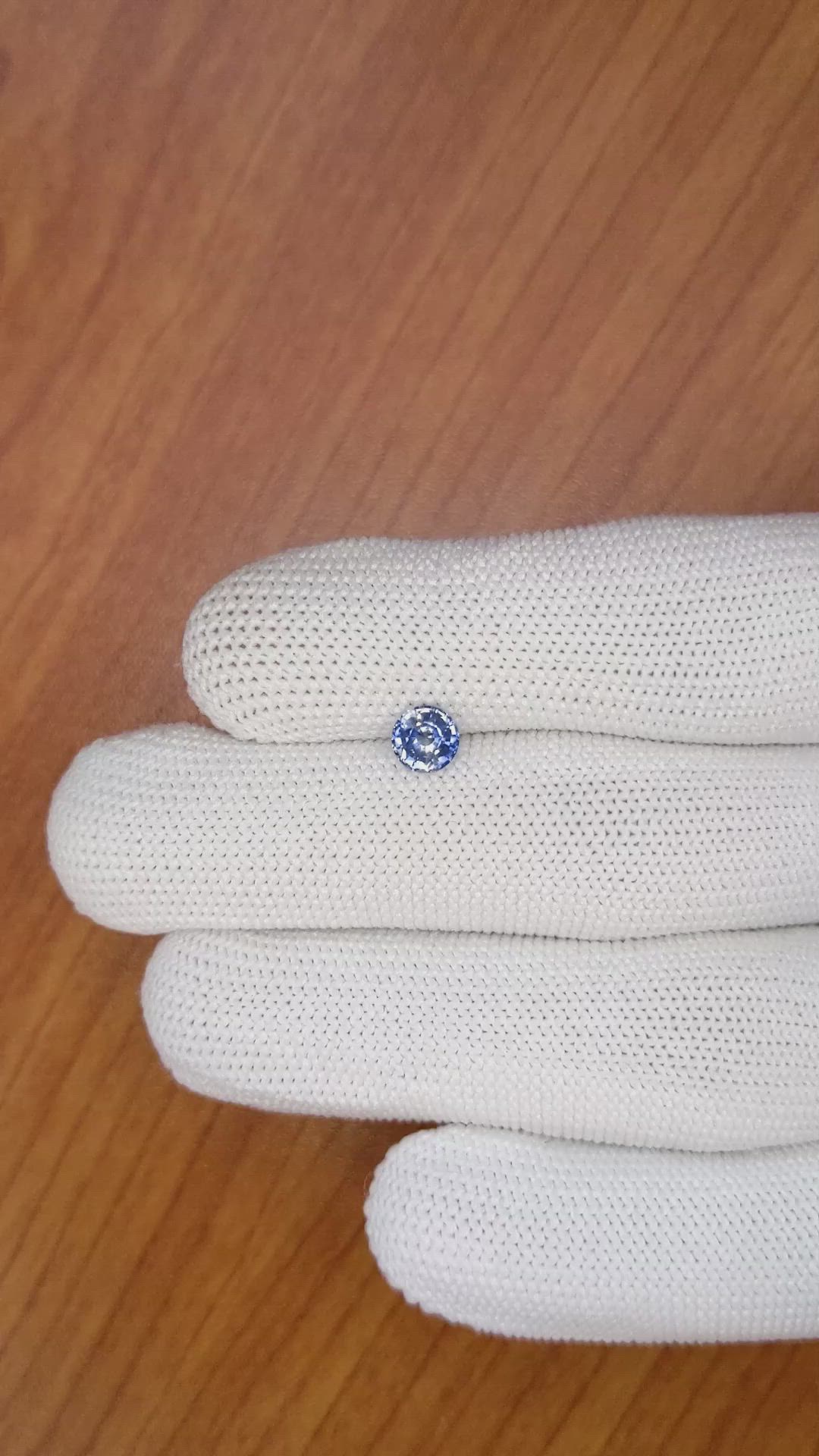 0.79 Ct. Bi Color Sapphire from Ceylon (Sri Lanka) Size Video