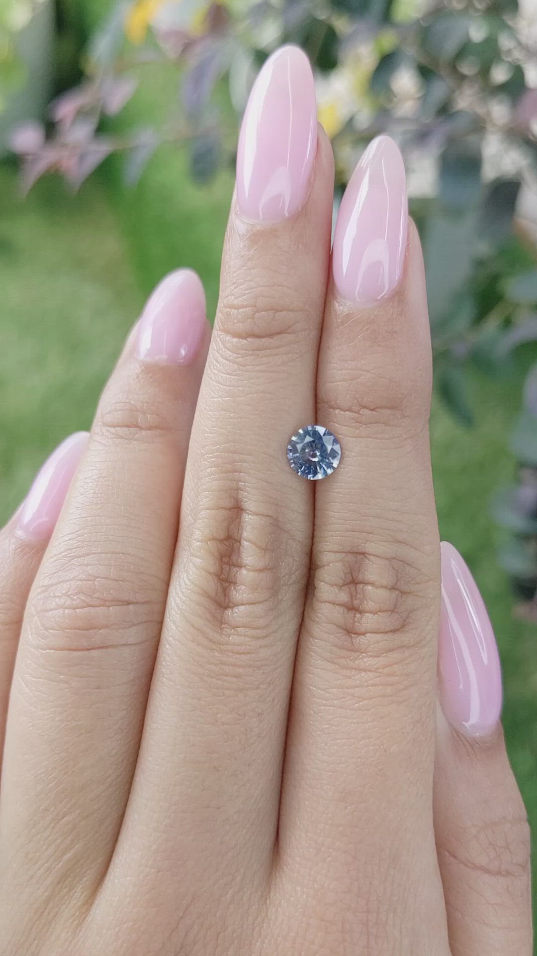 0.90 Ct. Bi Color Sapphire from Ceylon (Sri Lanka) Size Video